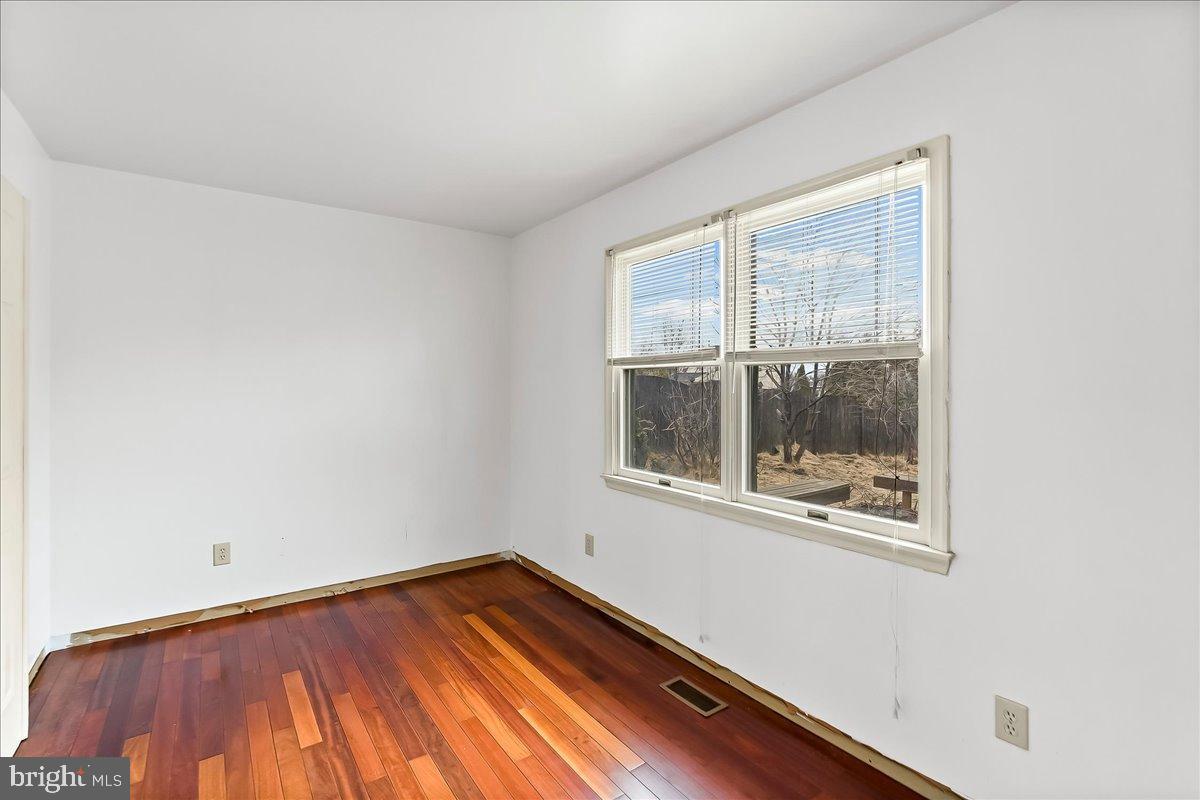 GWYNMONT FARMS - Residential