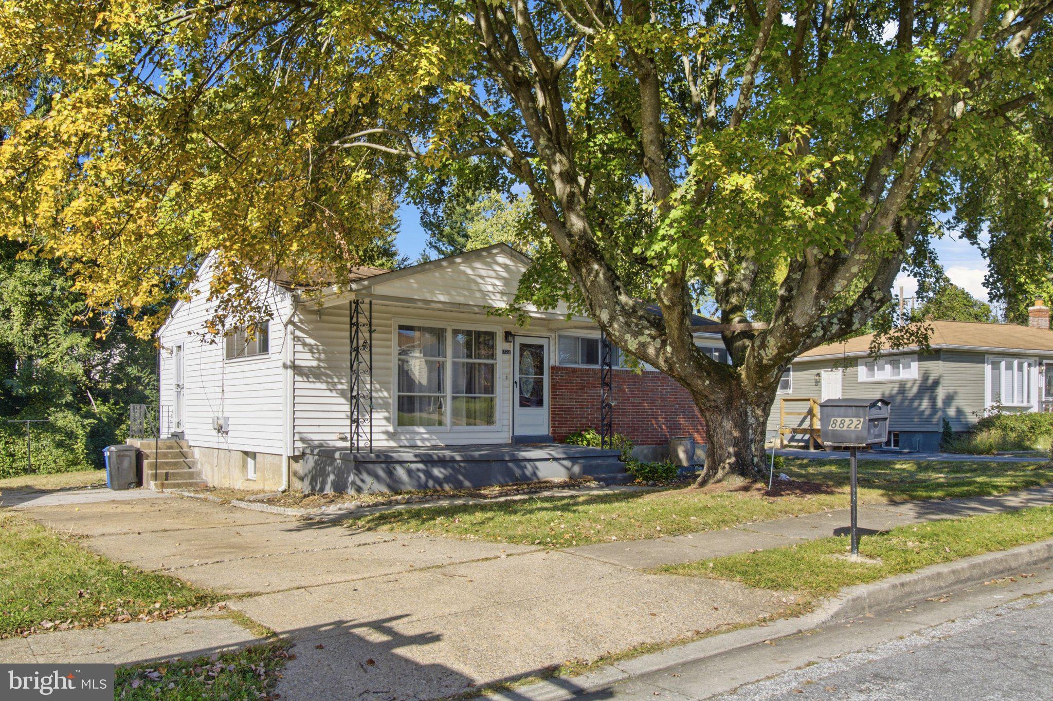 8822 SPRING ROAD