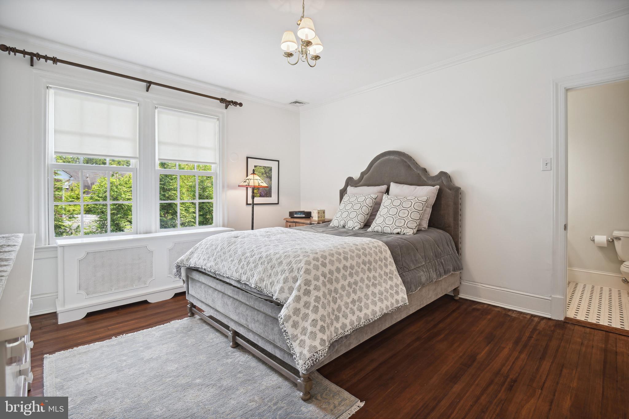 CHEVY CHASE - Residential