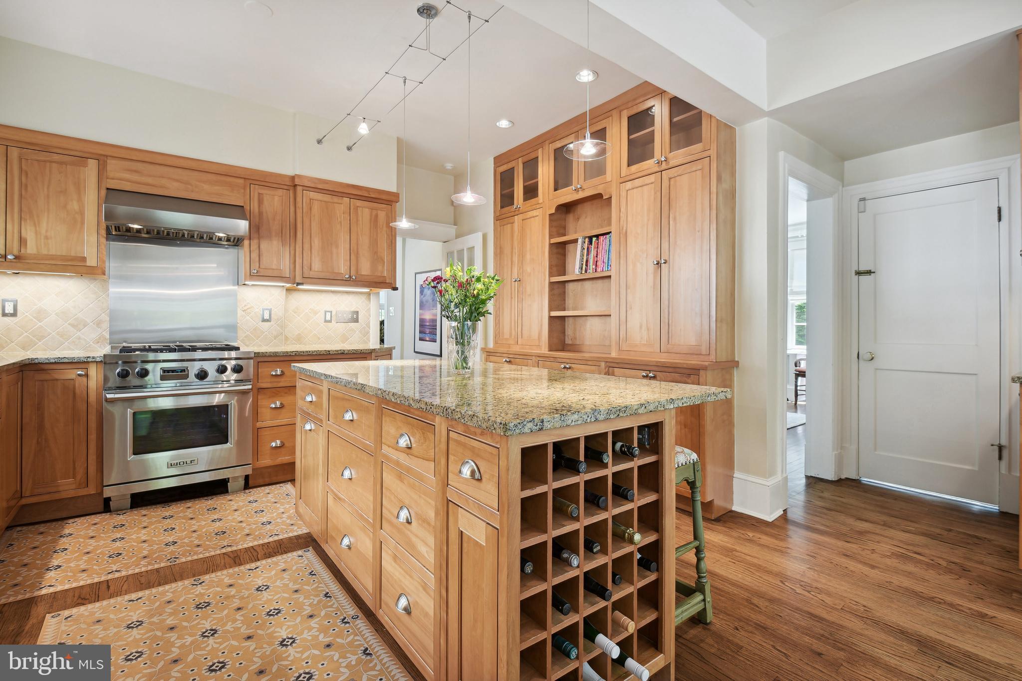 CHEVY CHASE - Residential