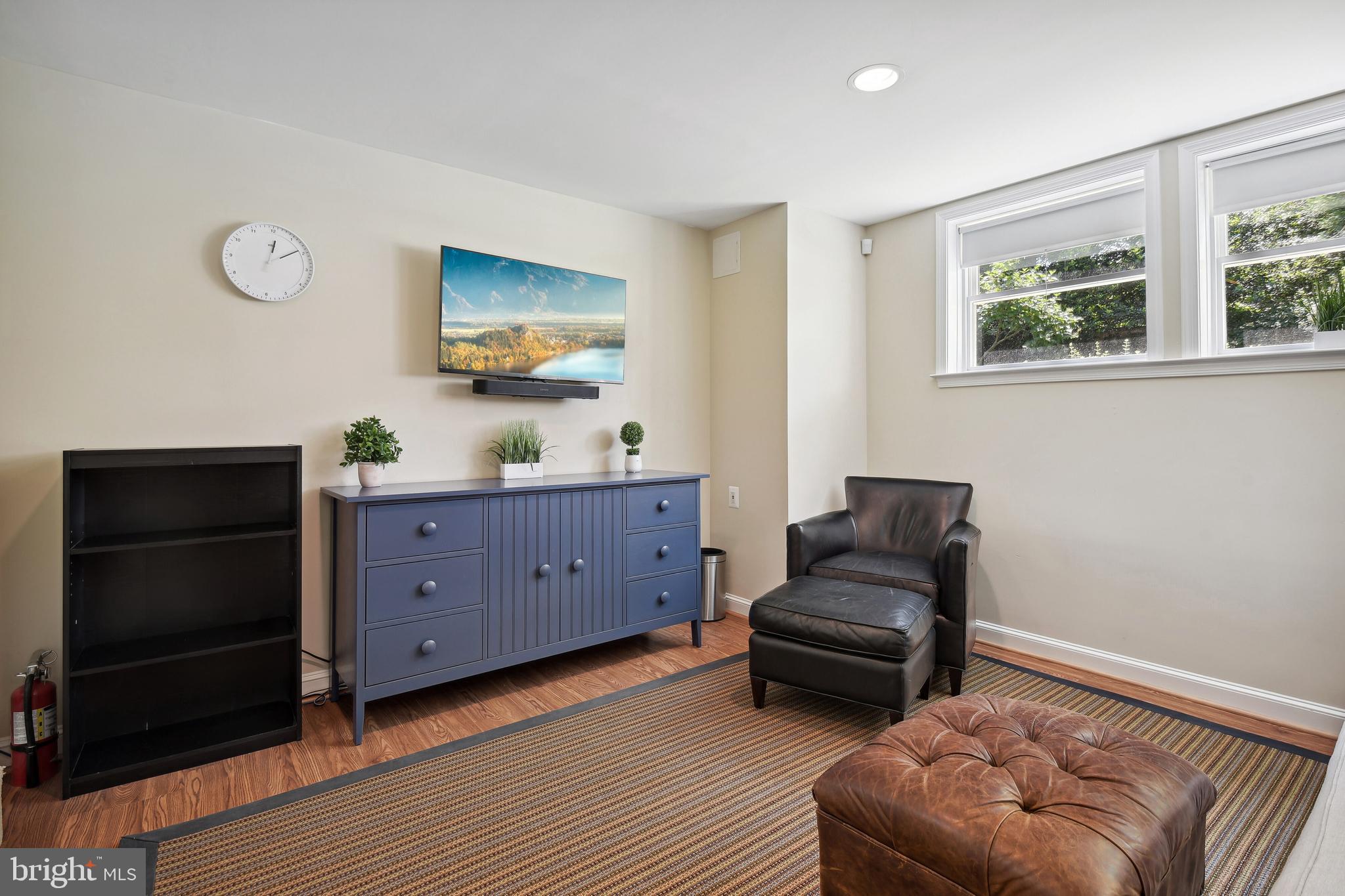 CHEVY CHASE - Residential