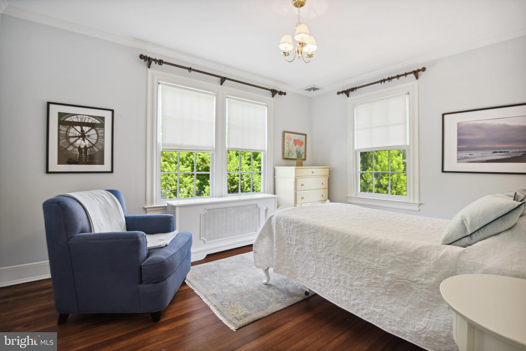 CHEVY CHASE - Residential