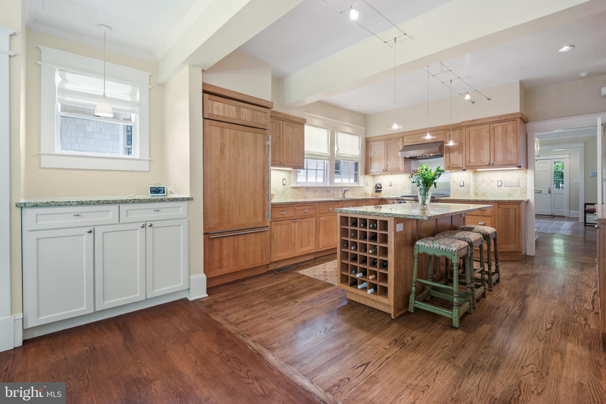 CHEVY CHASE - Residential