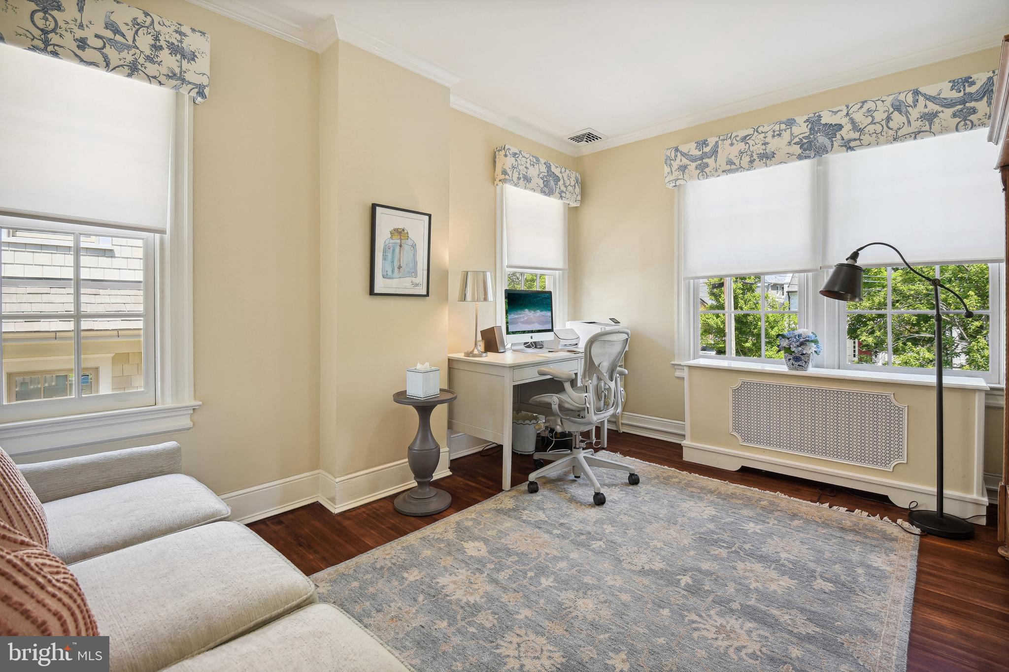 CHEVY CHASE - Residential