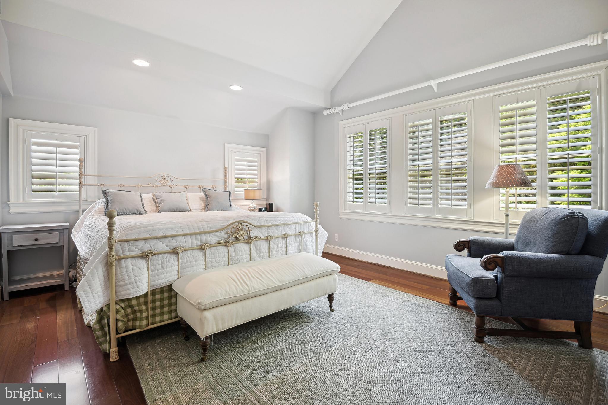 CHEVY CHASE - Residential