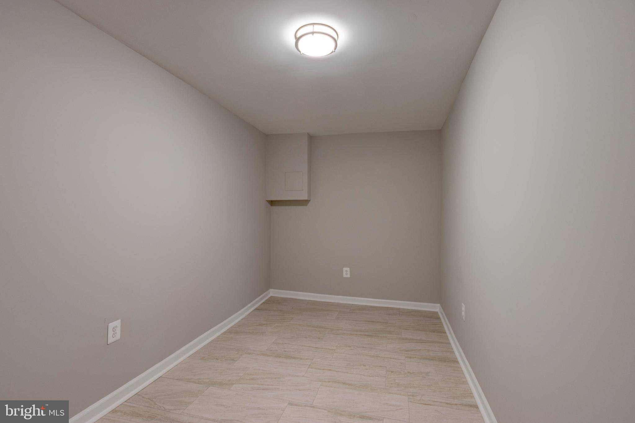 WHITE MARSH - Residential