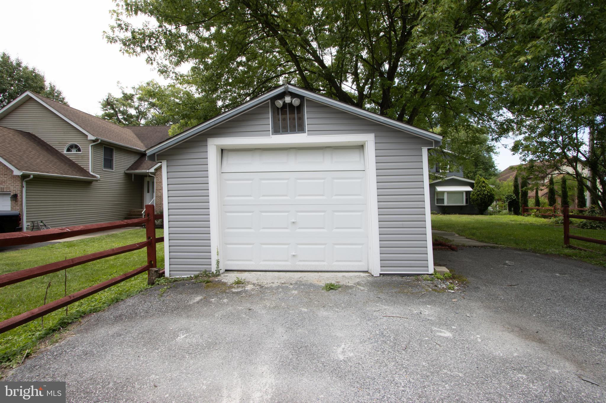 WHITE MARSH - Residential