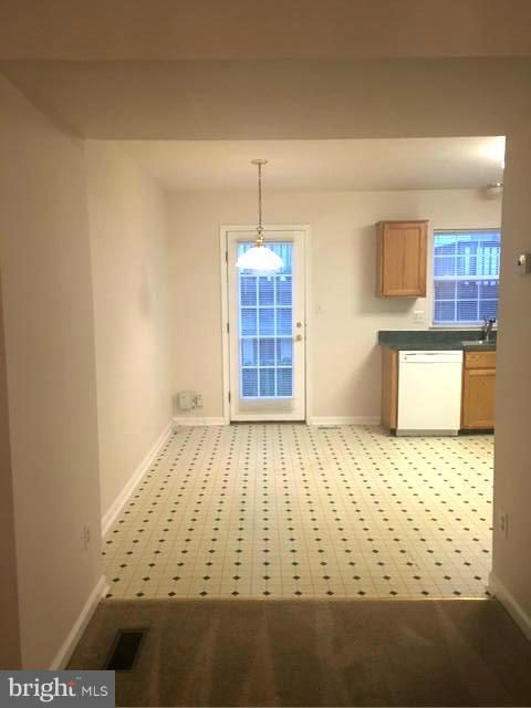 DEVILS REACH CONDOS - Residential Lease