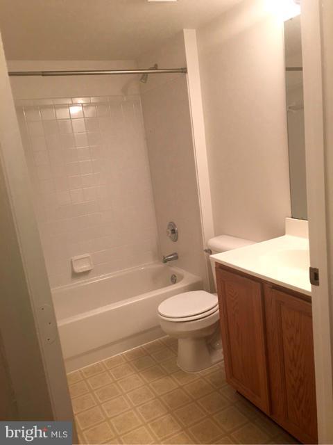 DEVILS REACH CONDOS - Residential Lease