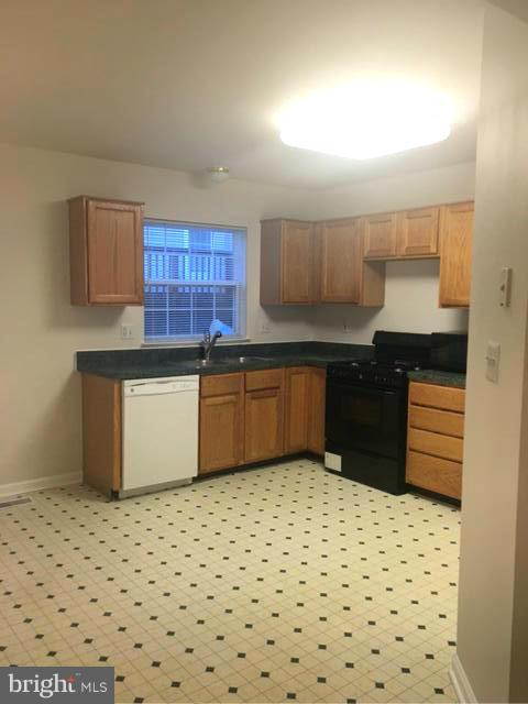 DEVILS REACH CONDOS - Residential Lease