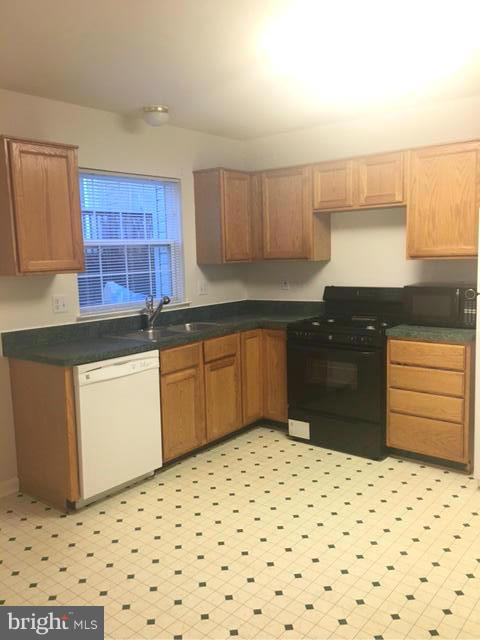 DEVILS REACH CONDOS - Residential Lease