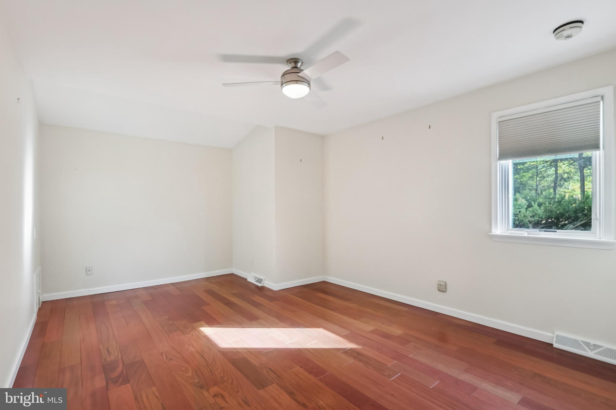 ROBIN HOOD - Residential