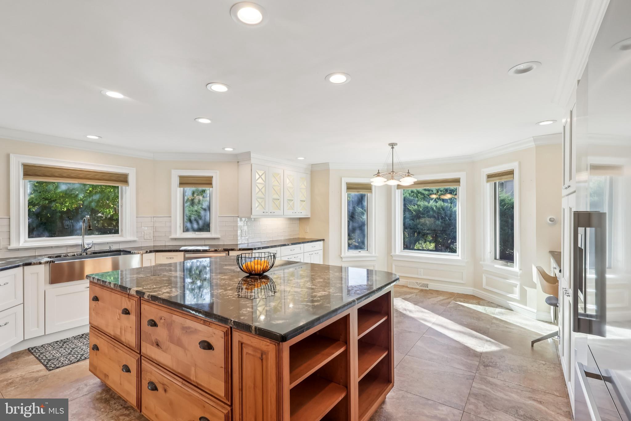 ROBIN HOOD - Residential