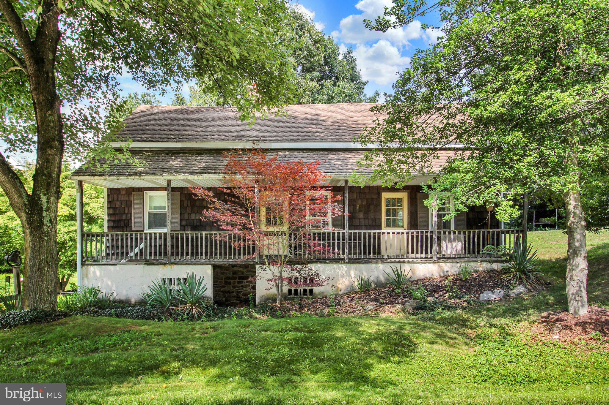 886 MENGES MILLS ROAD