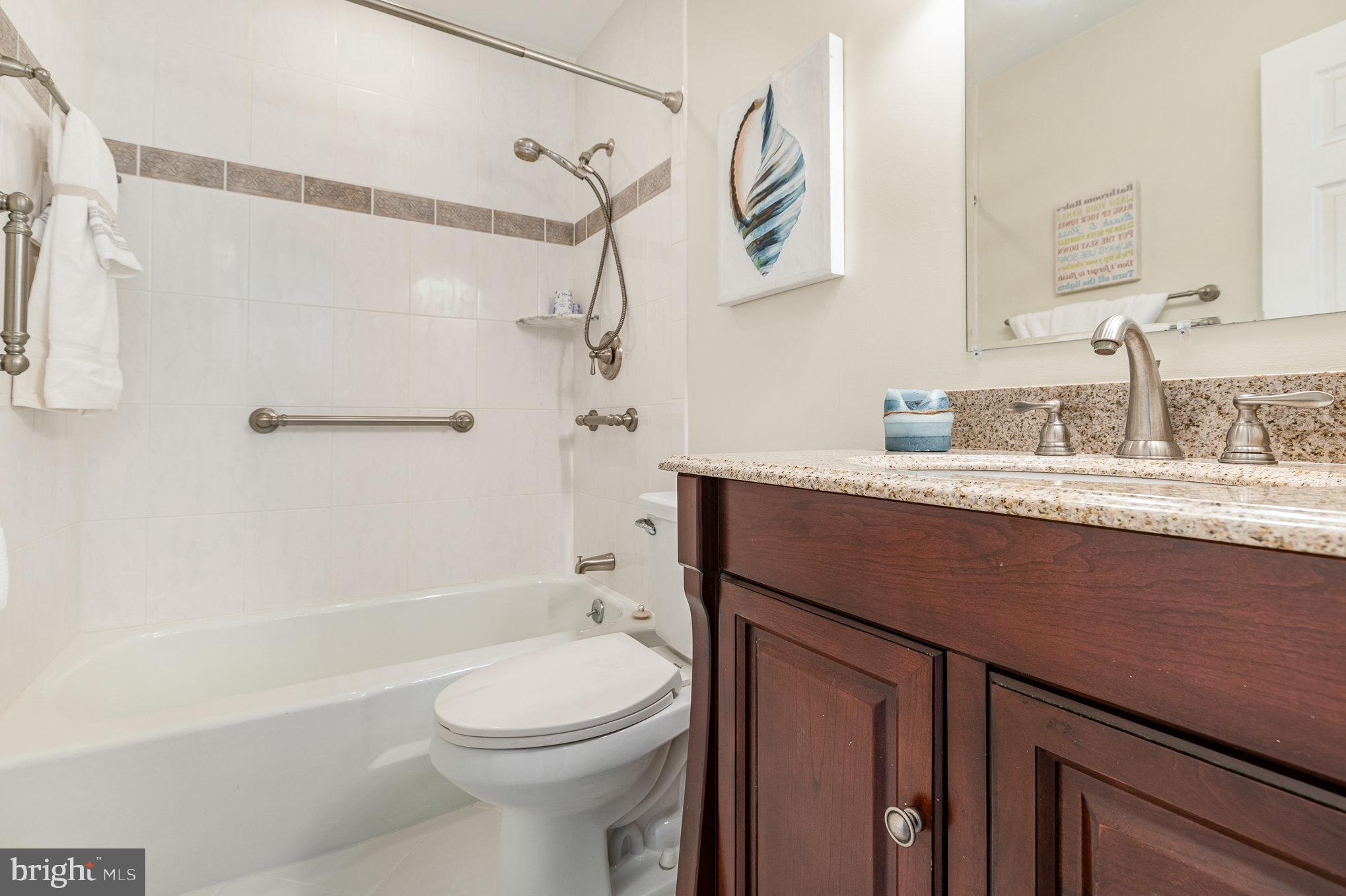 OLDE GREENWICH - Residential