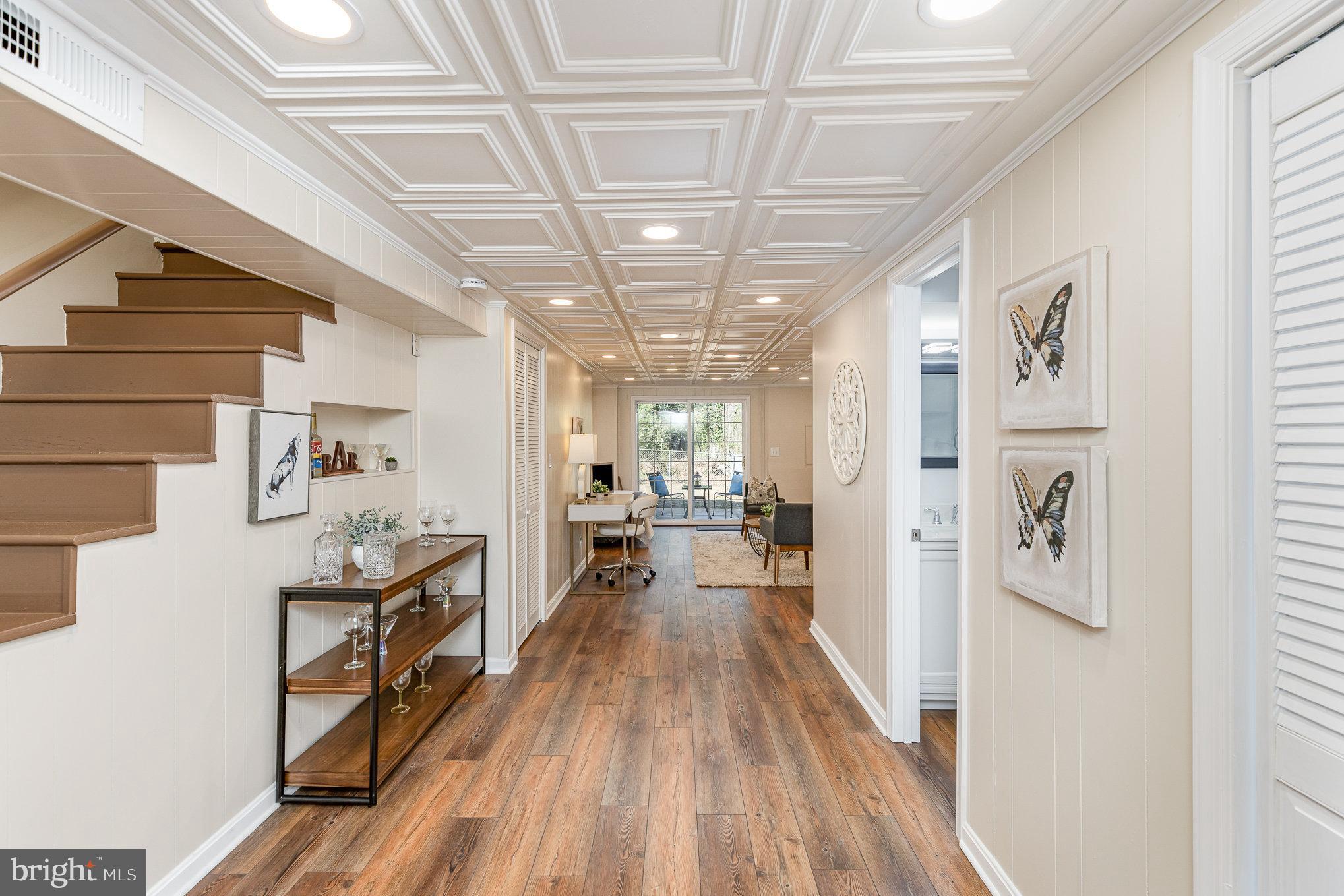 OLDE GREENWICH - Residential