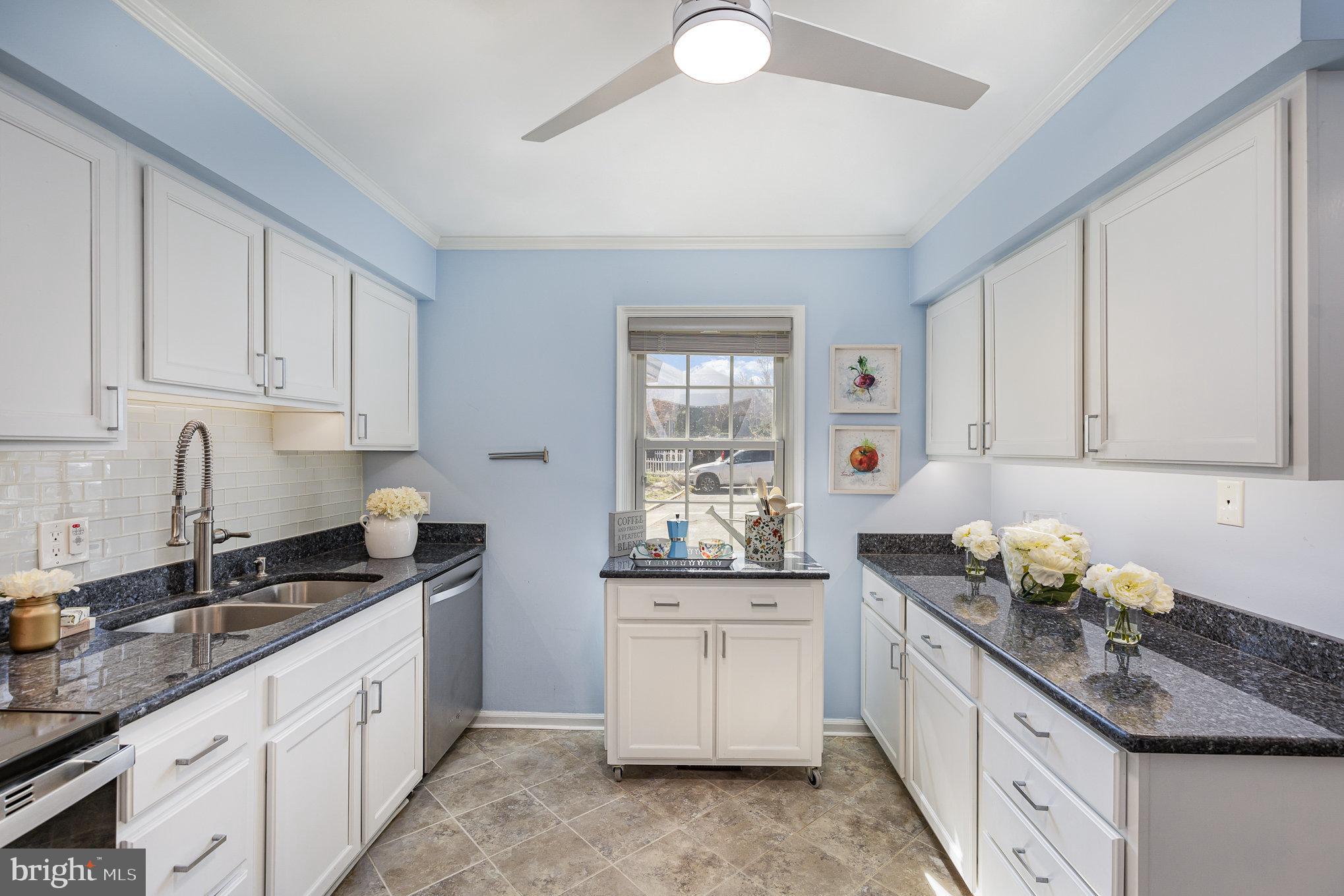 OLDE GREENWICH - Residential