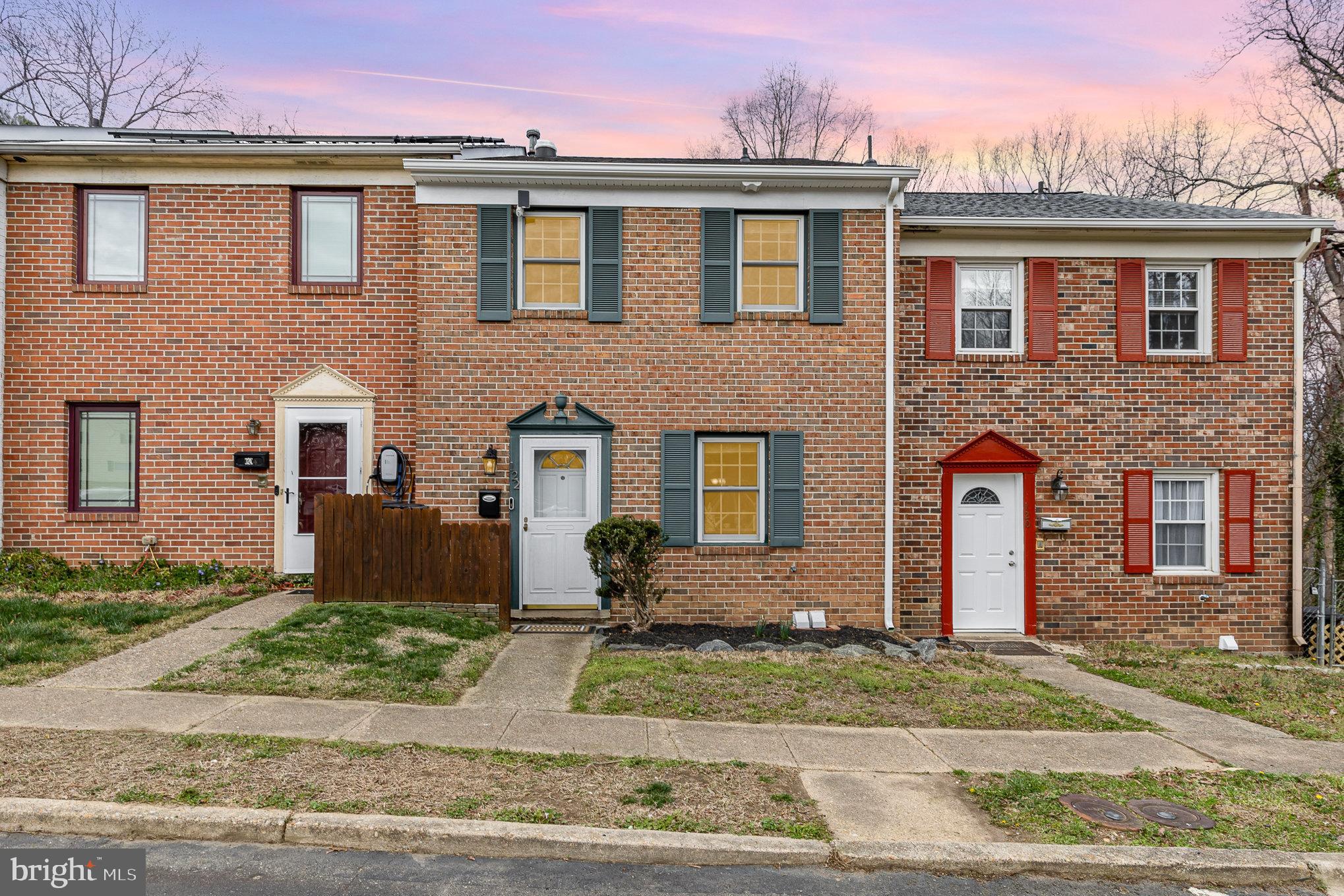 OLDE GREENWICH - Residential