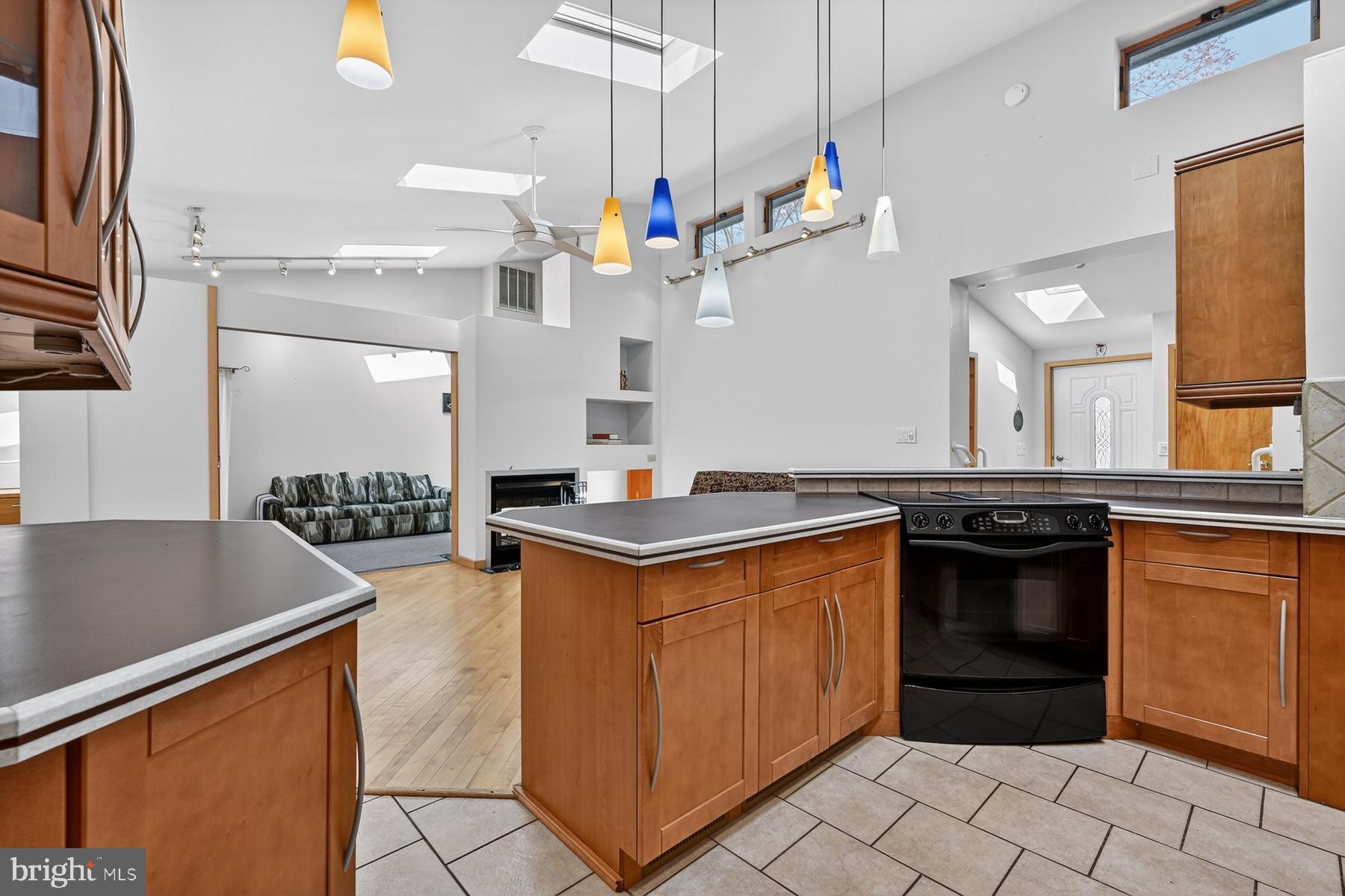 CARROLLTON MANOR - Residential