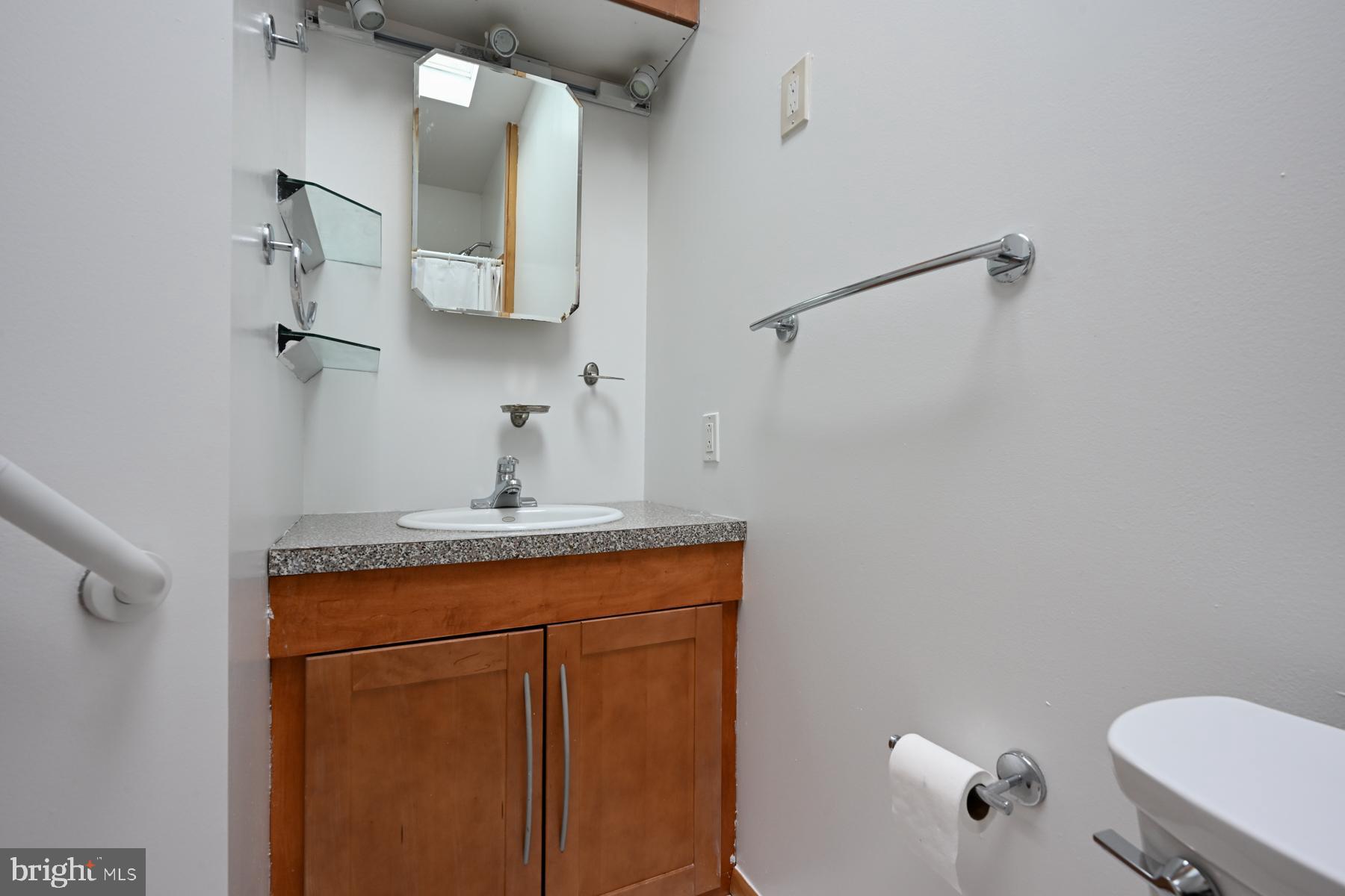 CARROLLTON MANOR - Residential