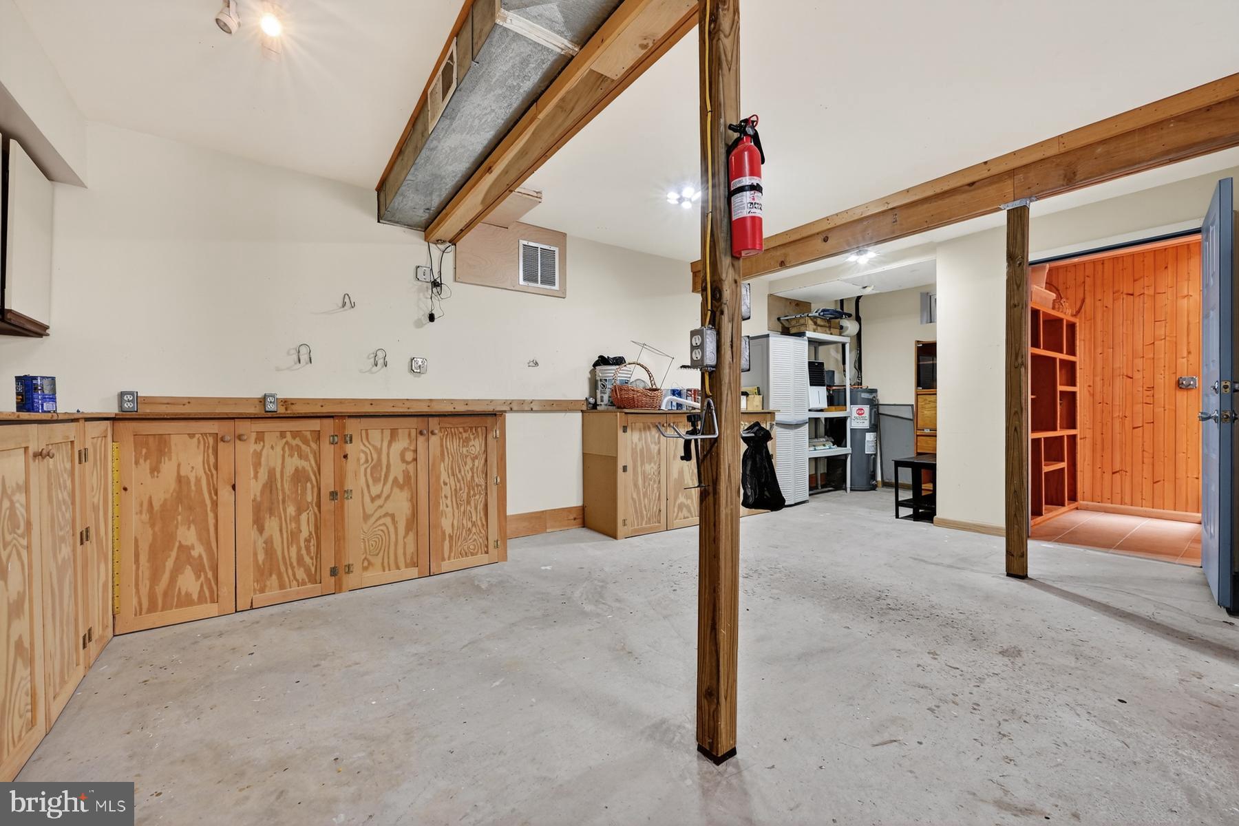 CARROLLTON MANOR - Residential