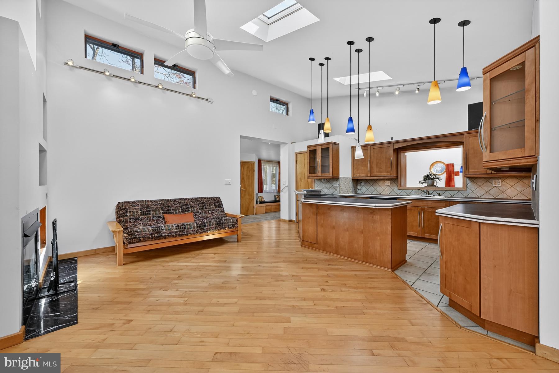 CARROLLTON MANOR - Residential