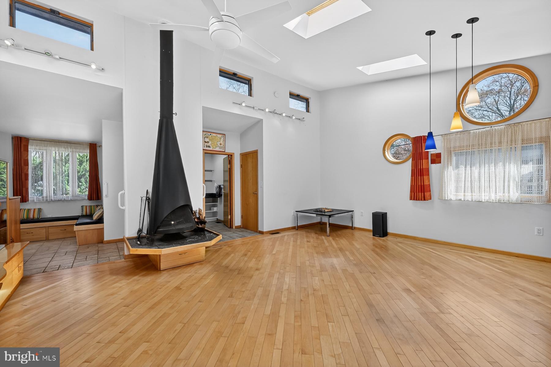 CARROLLTON MANOR - Residential