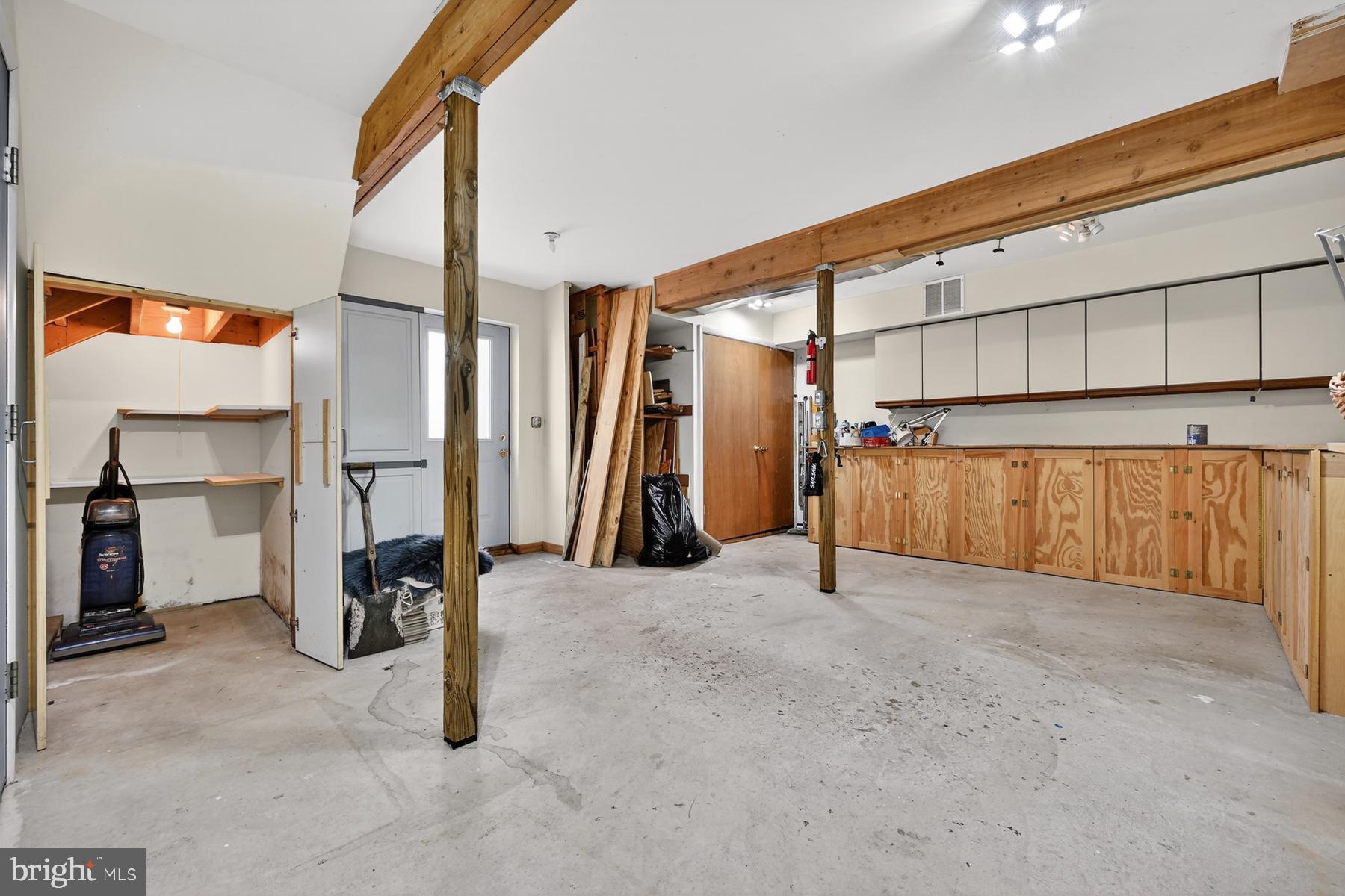 CARROLLTON MANOR - Residential