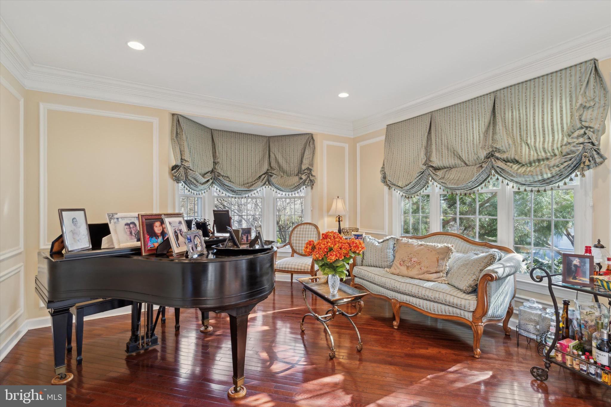 THE RESERVE - Residential