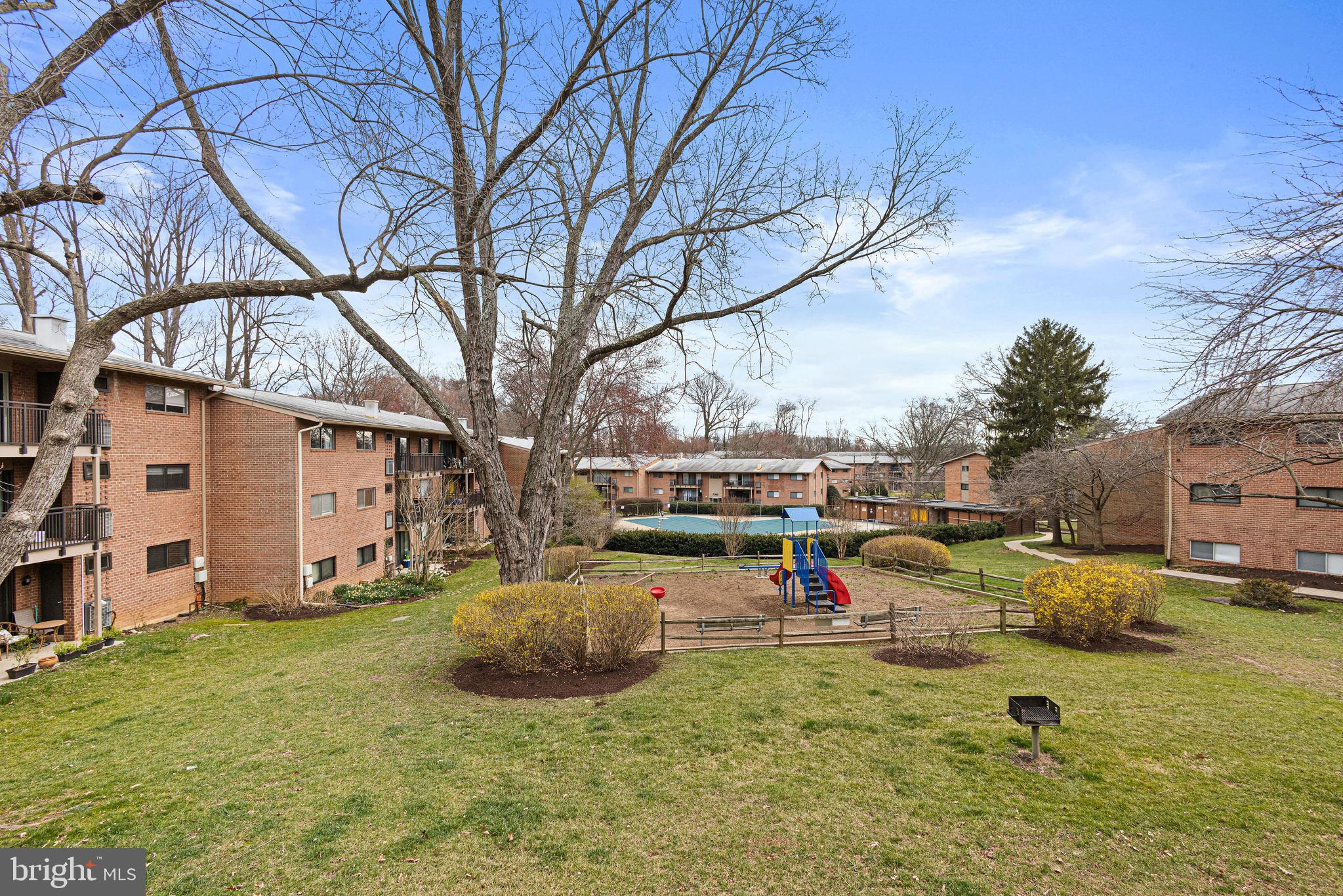 TIMBERLANE VILLAGE GARDEN CONDOMINIUMS - Residential