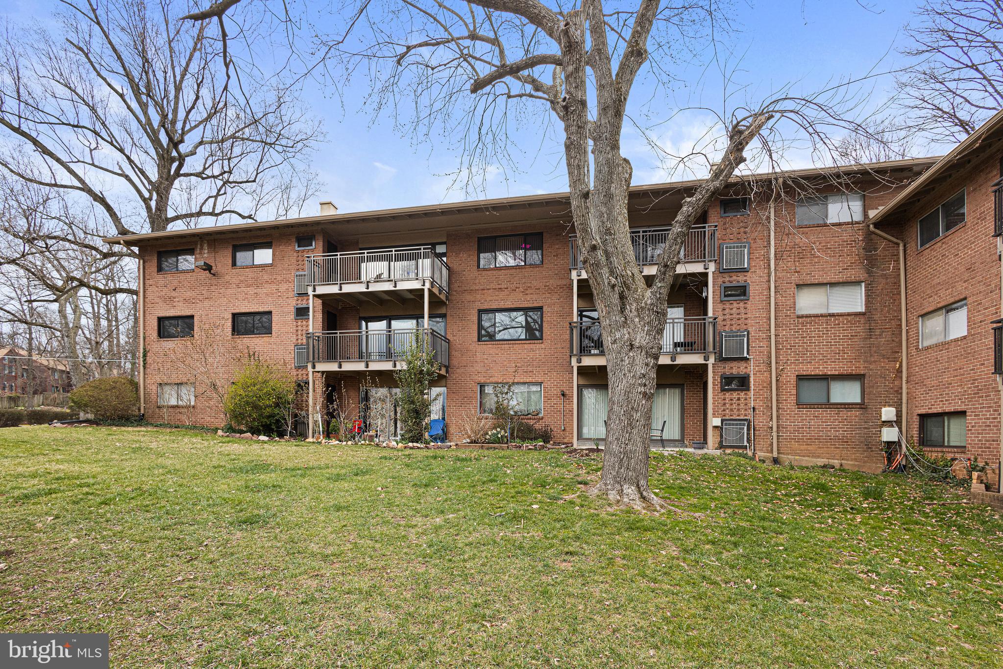 TIMBERLANE VILLAGE GARDEN CONDOMINIUMS - Residential