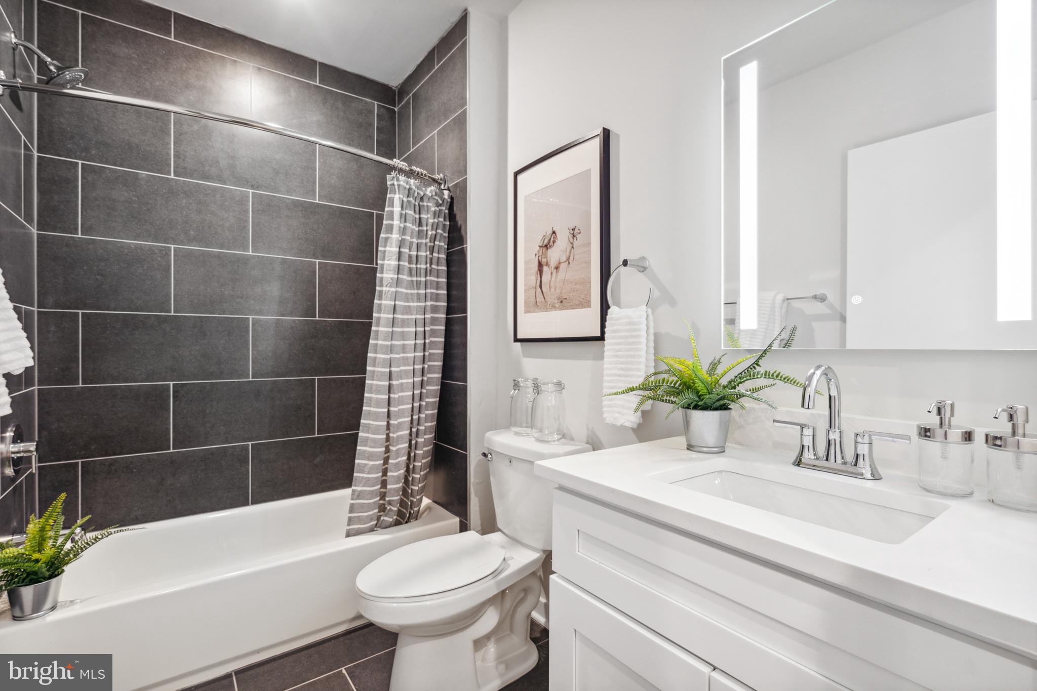 GRAYS FERRY - Residential Lease