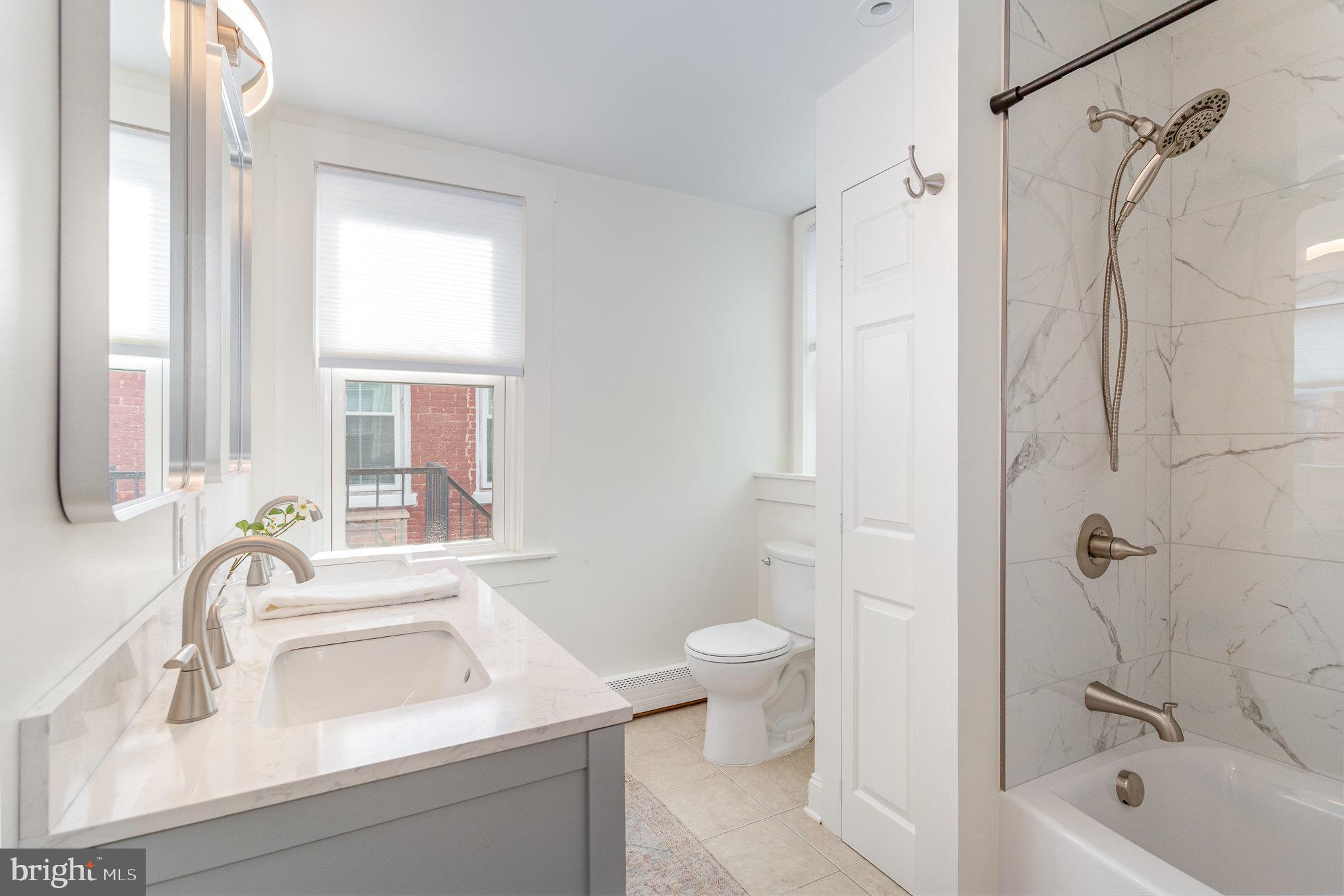 CHESTNUT HILL - Residential