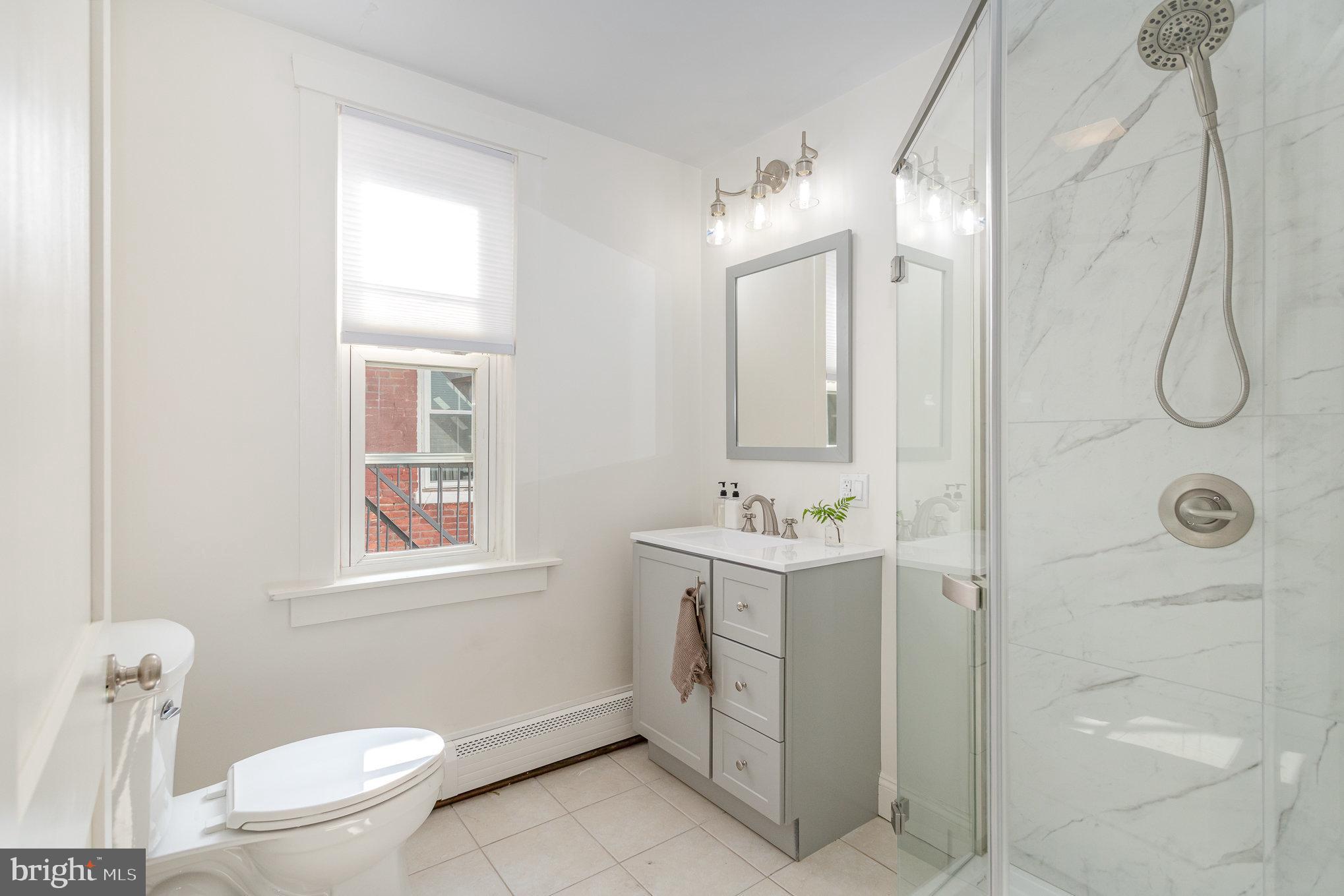 CHESTNUT HILL - Residential