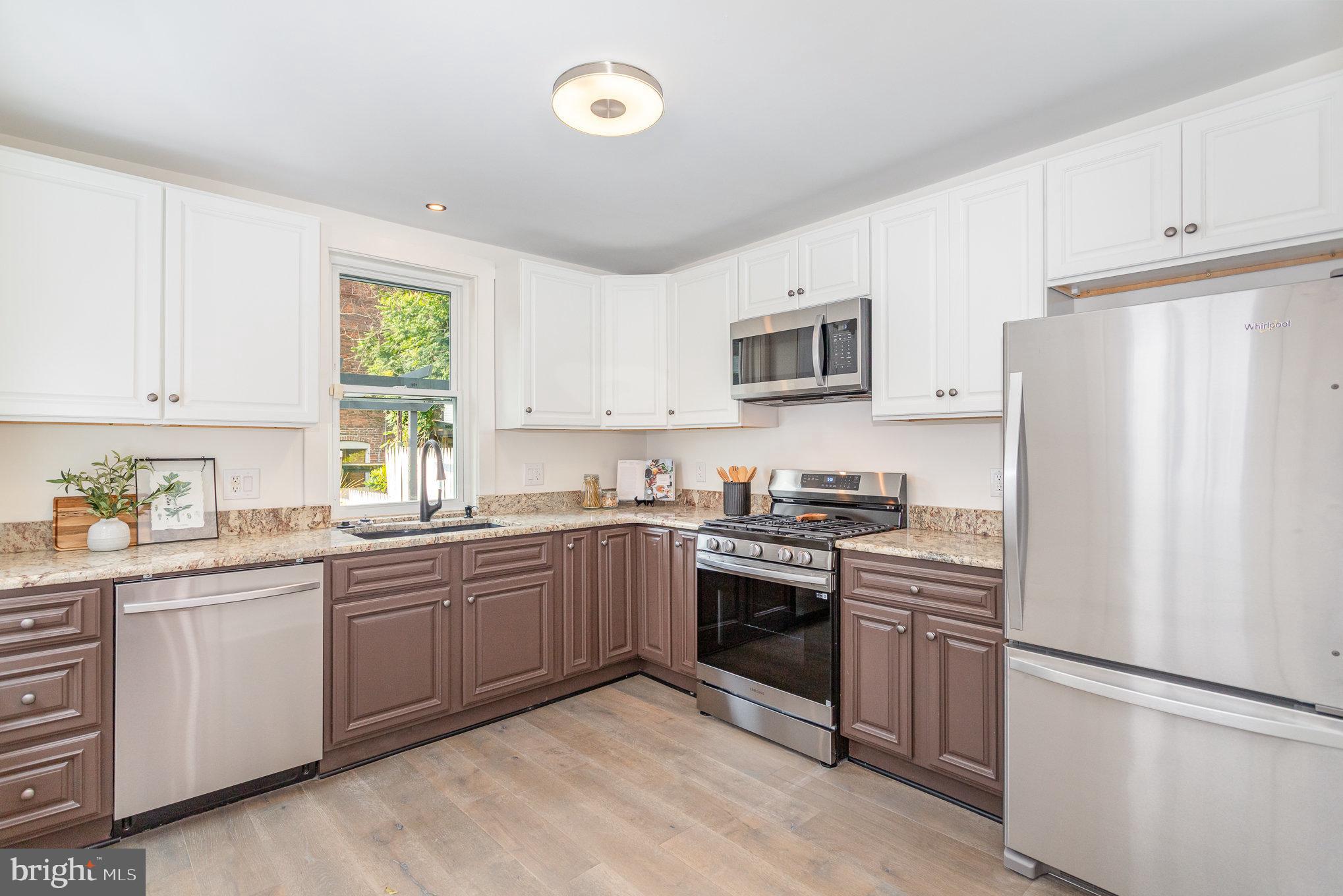 CHESTNUT HILL - Residential