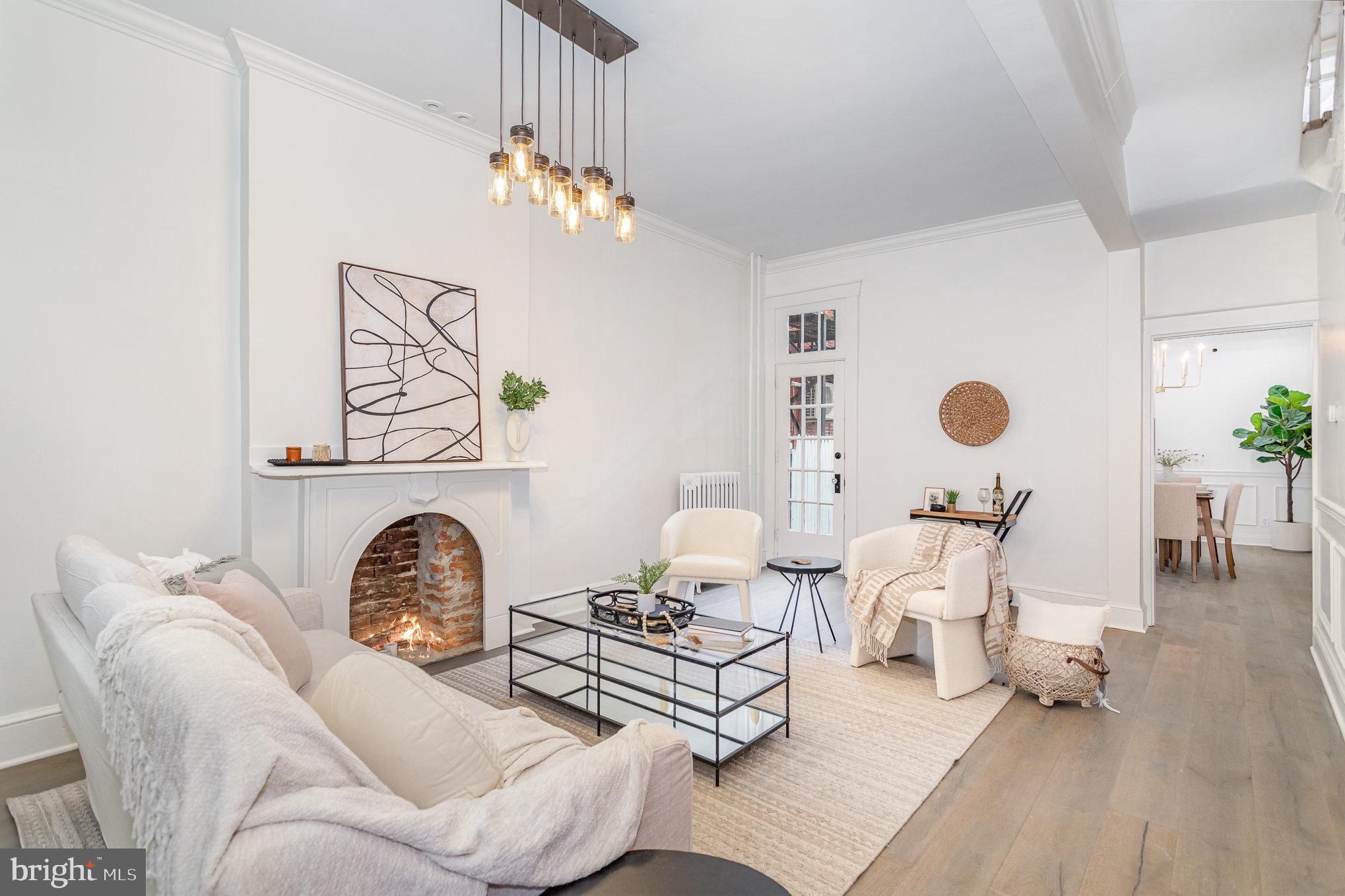 CHESTNUT HILL - Residential