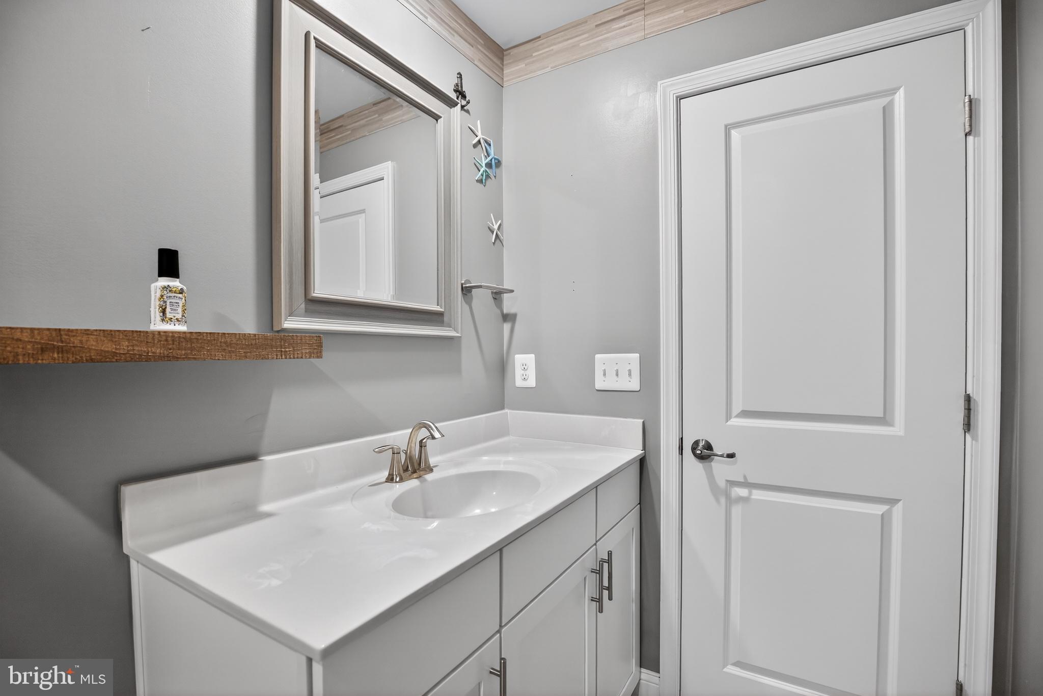 THE WOODS AT MYRTLE POINT - Residential