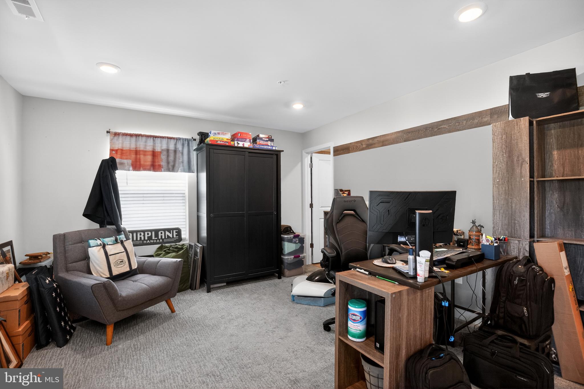 THE WOODS AT MYRTLE POINT - Residential