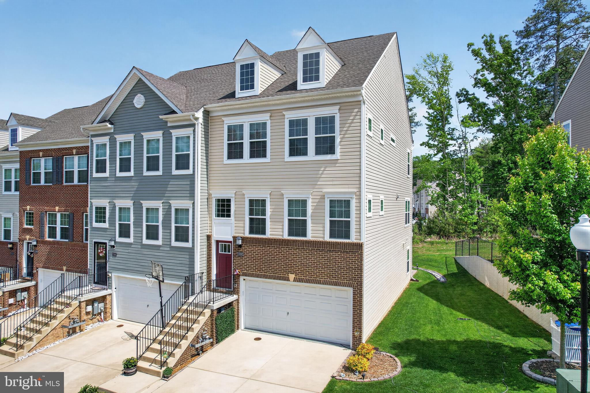 THE WOODS AT MYRTLE POINT - Residential