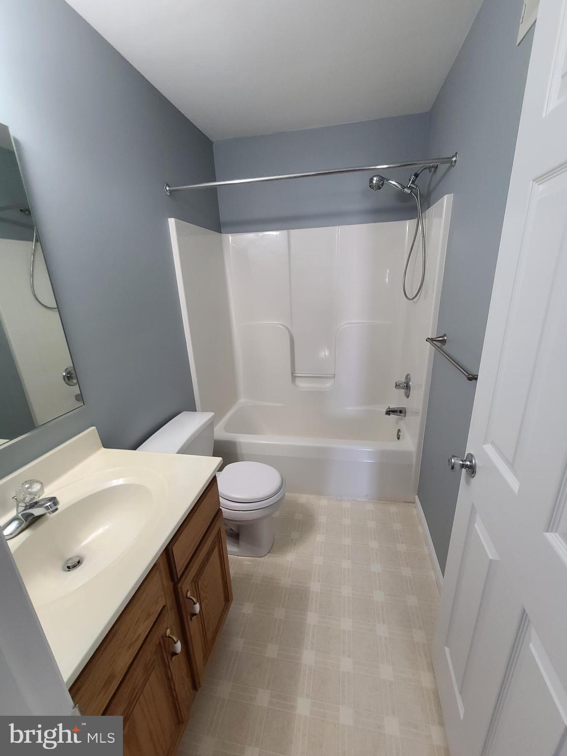 BEVERLY HEIGHTS - Residential Lease