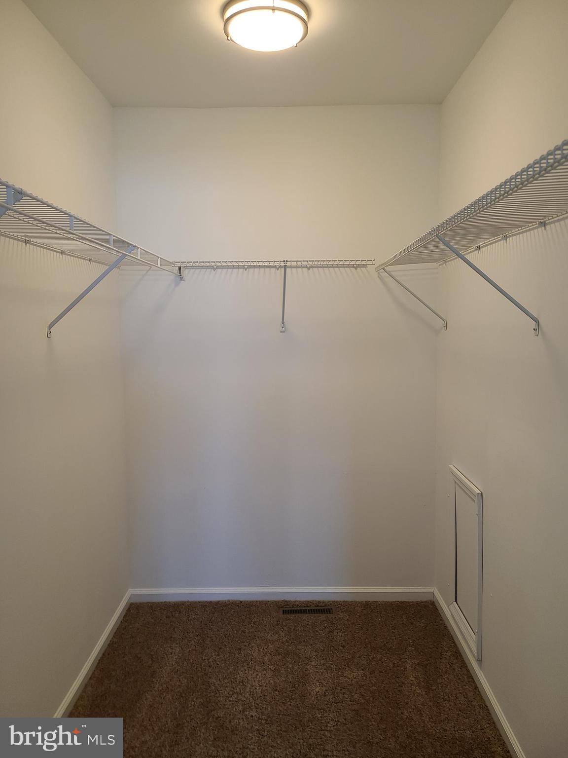 BEVERLY HEIGHTS - Residential Lease
