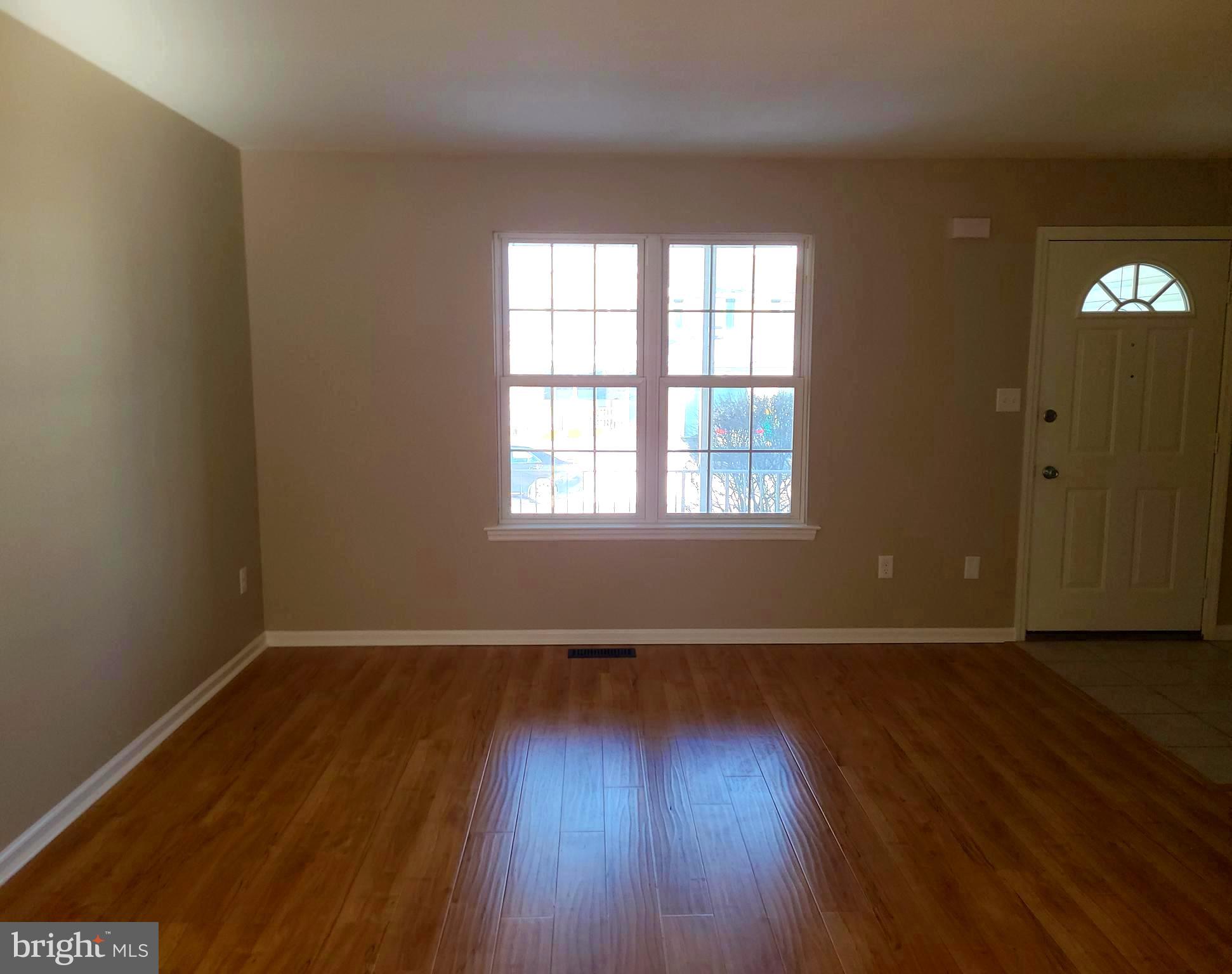 BEVERLY HEIGHTS - Residential Lease