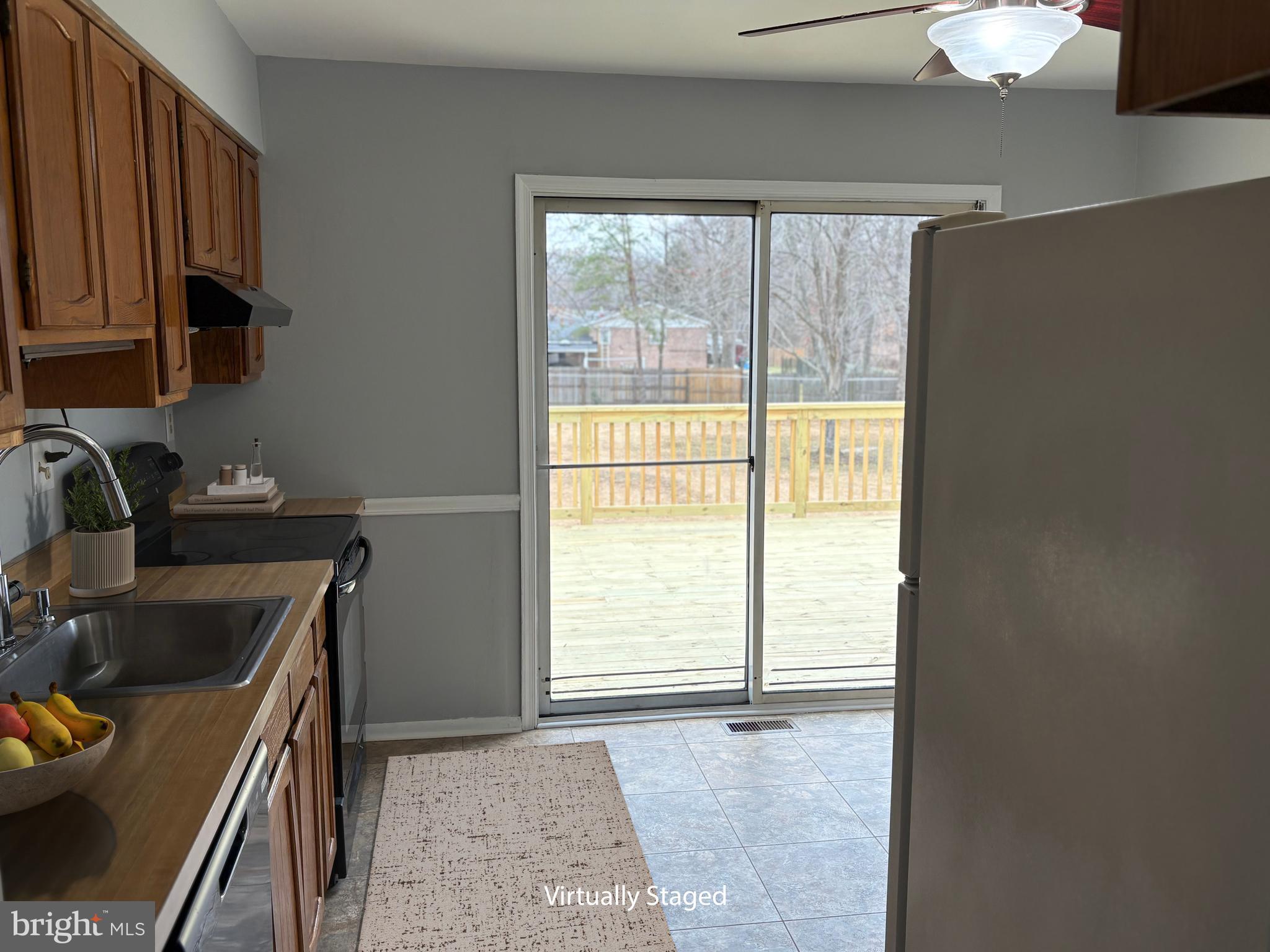 CAROLINE WOODS - Residential