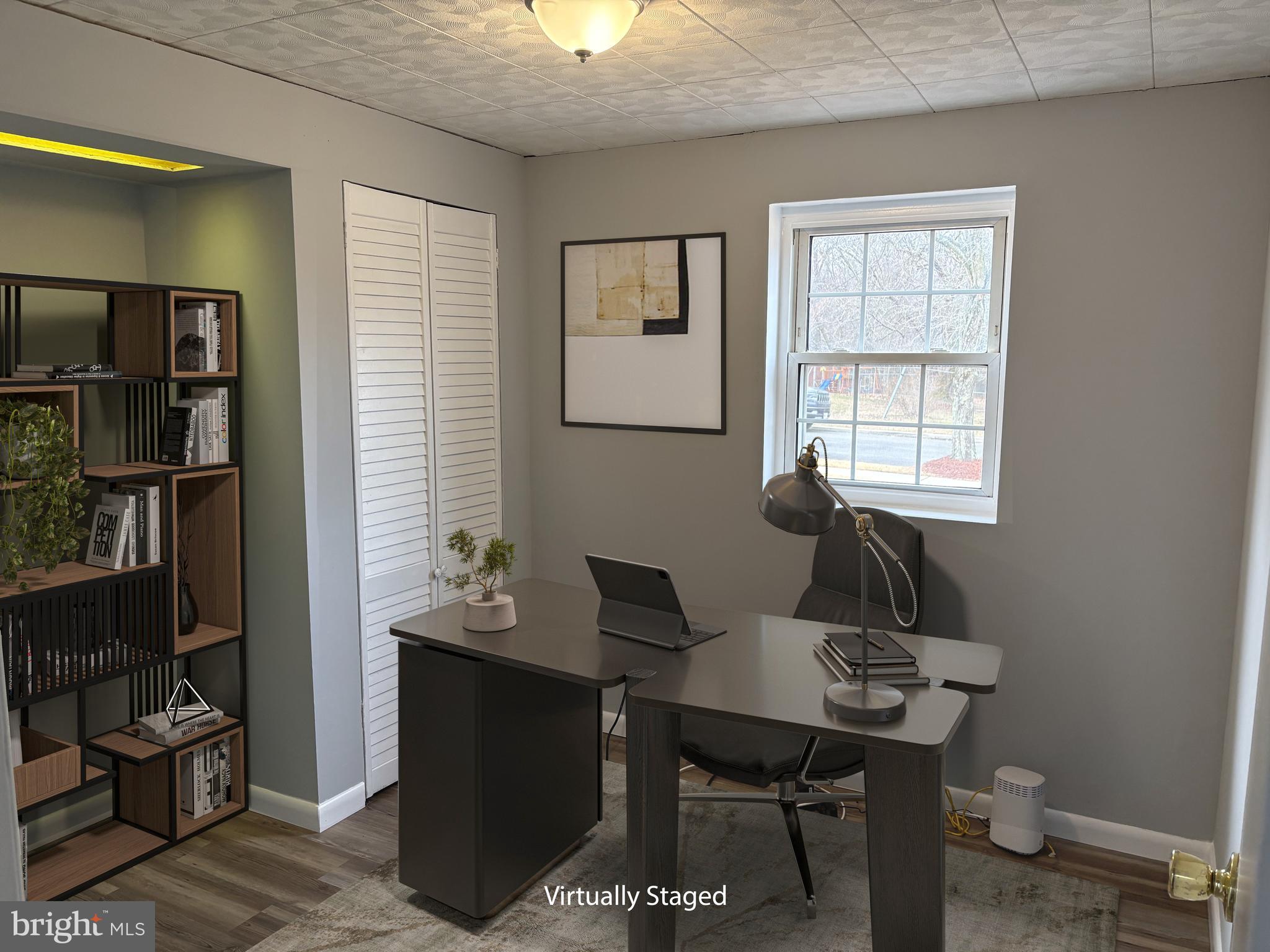 CAROLINE WOODS - Residential