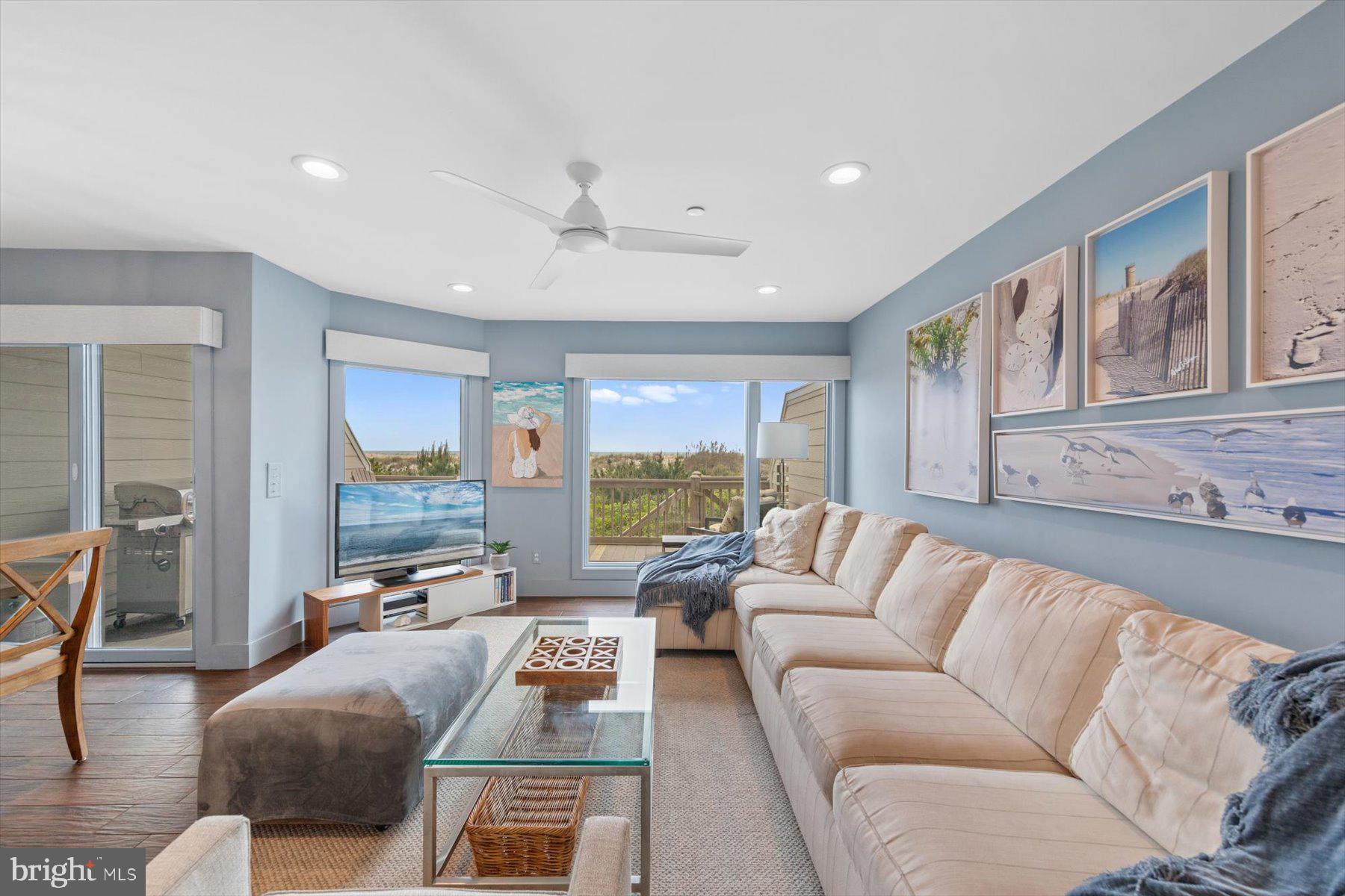 KINGS GRANT - Residential