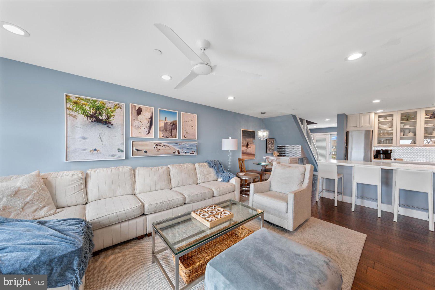 KINGS GRANT - Residential