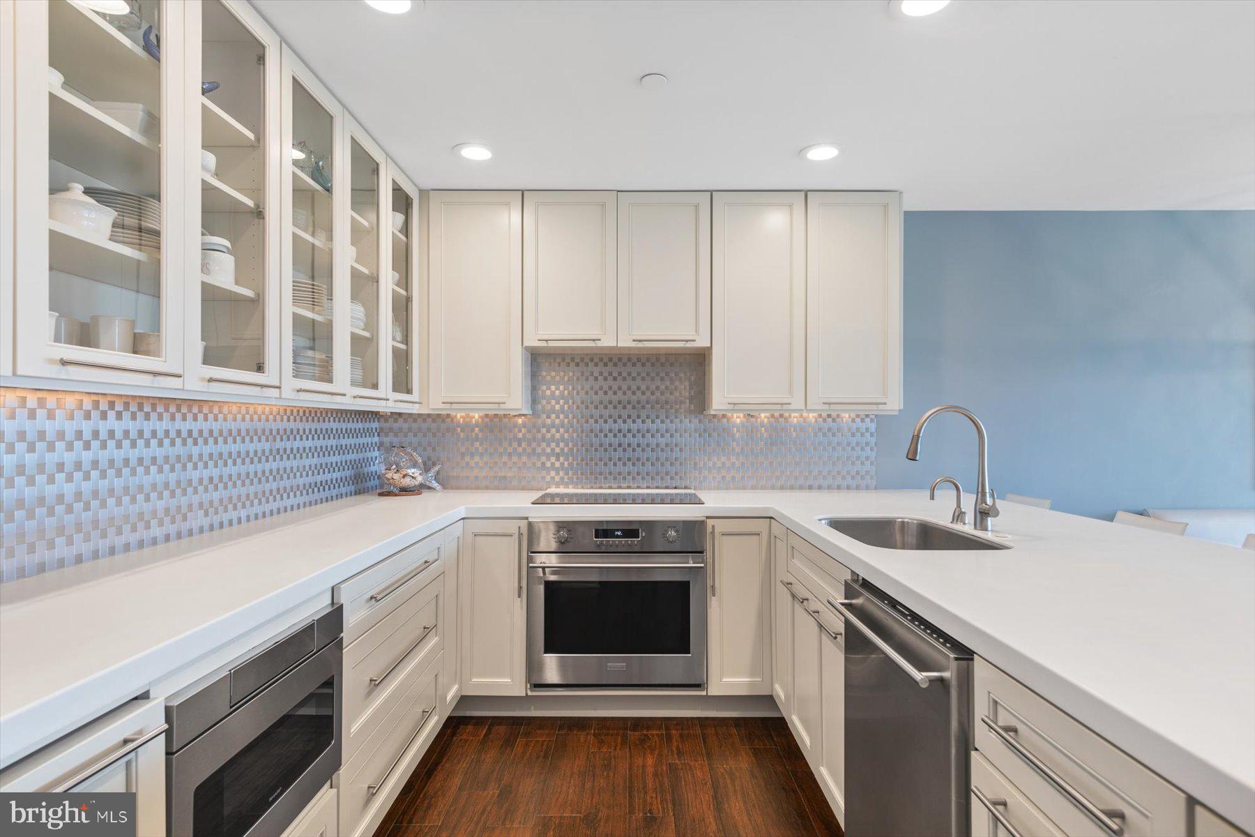 KINGS GRANT - Residential