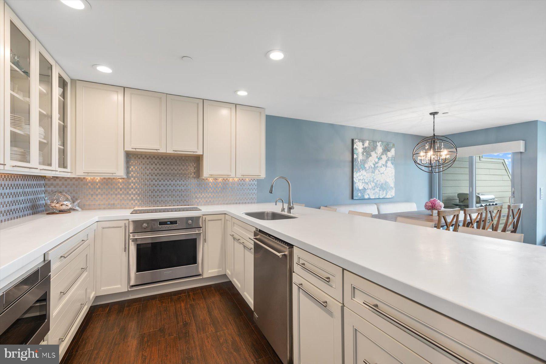 KINGS GRANT - Residential