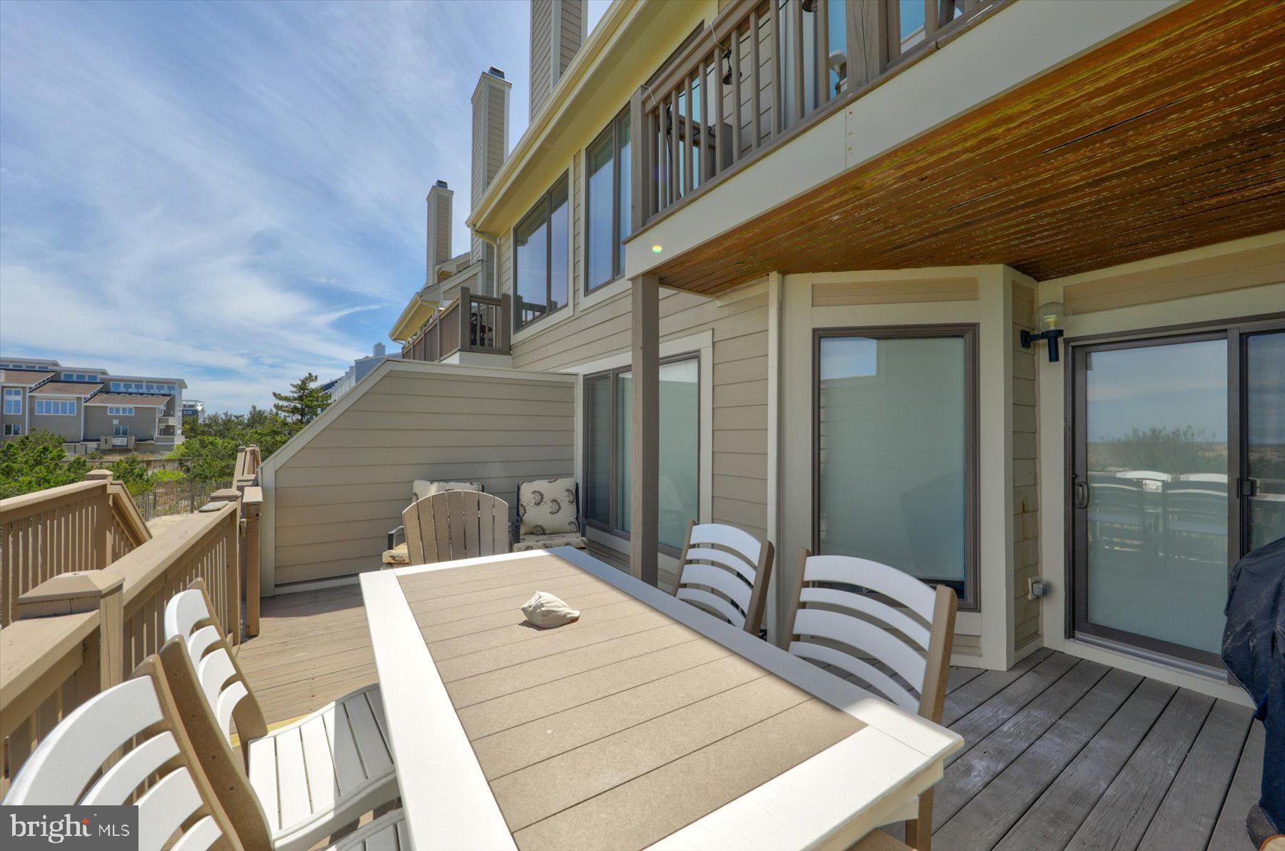 KINGS GRANT - Residential