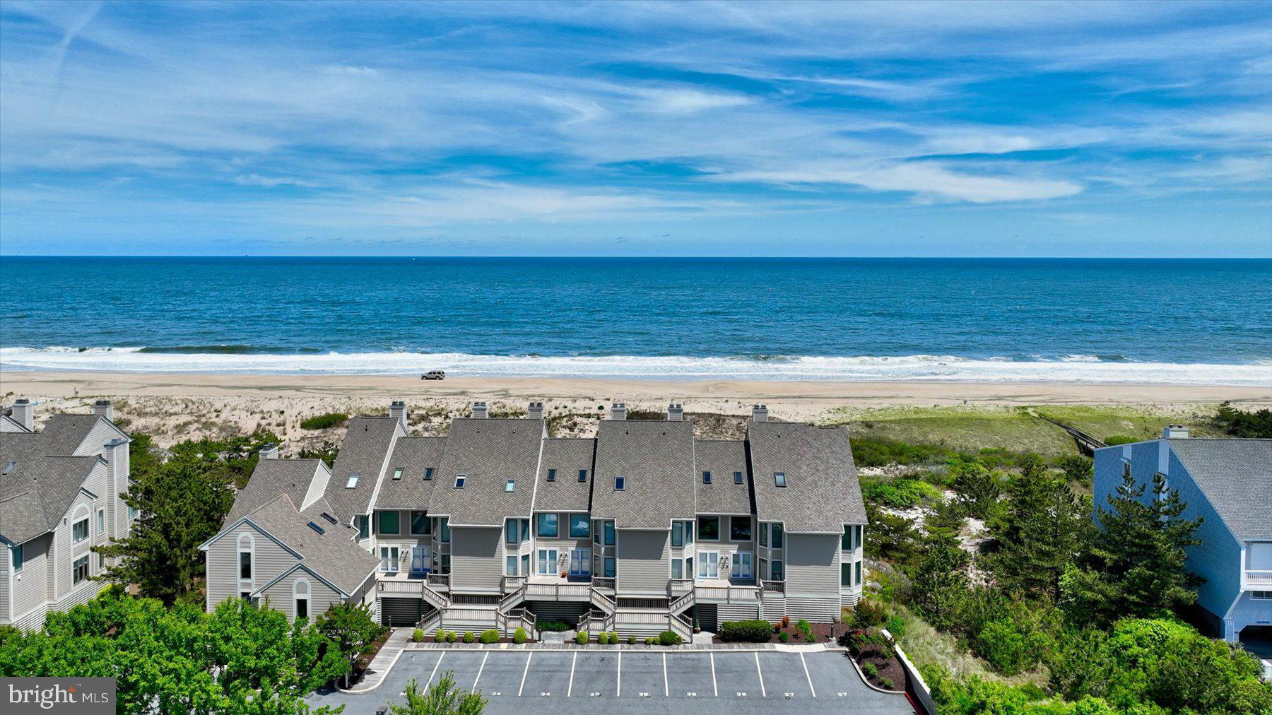 KINGS GRANT - Residential